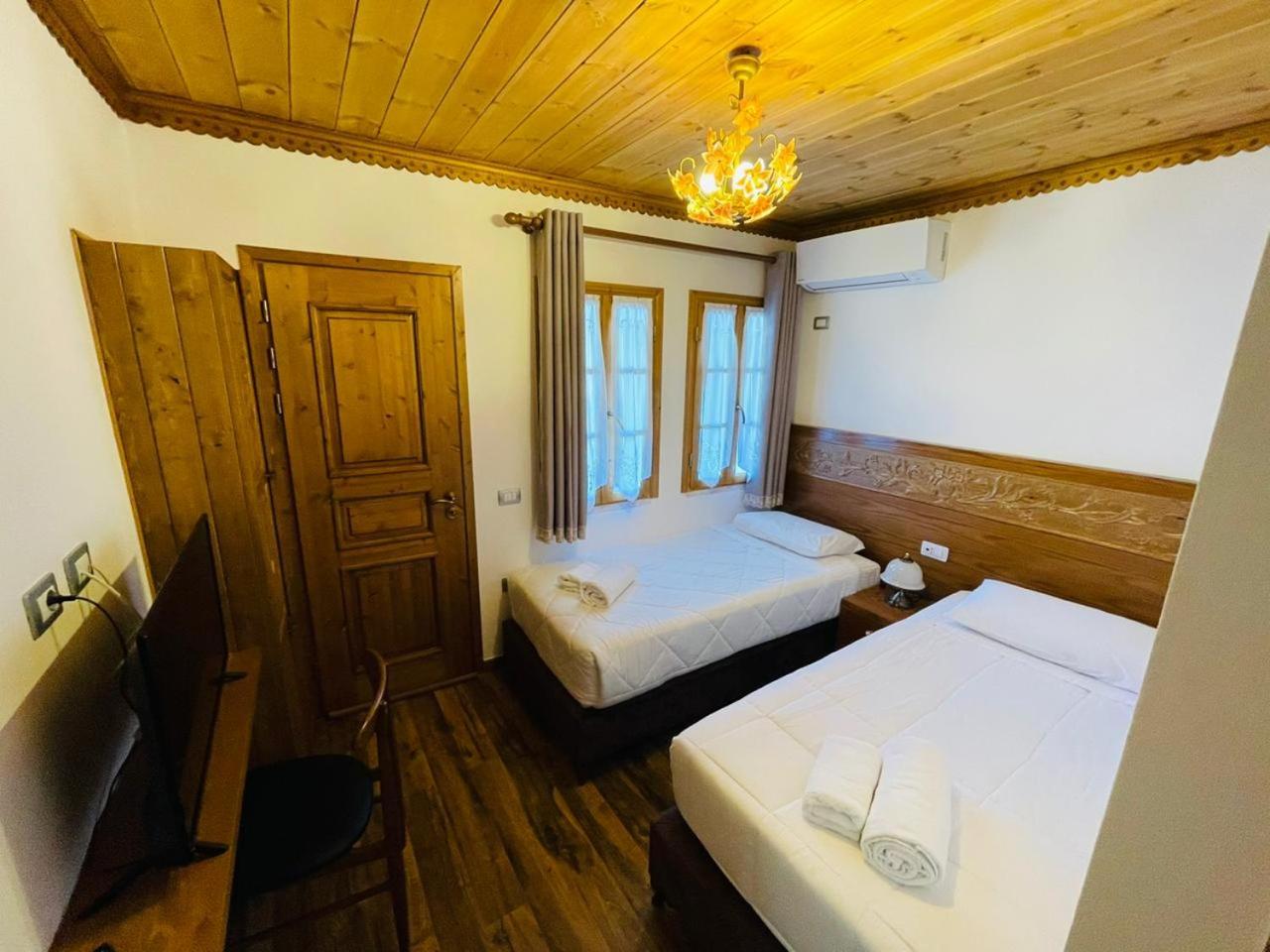Twin Room with Balcony photo 2