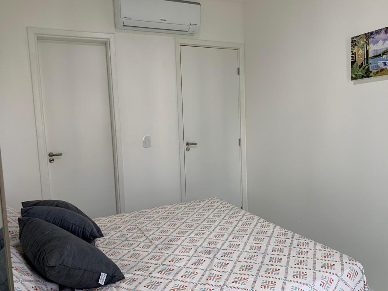 One-Bedroom Apartment - Photo 11