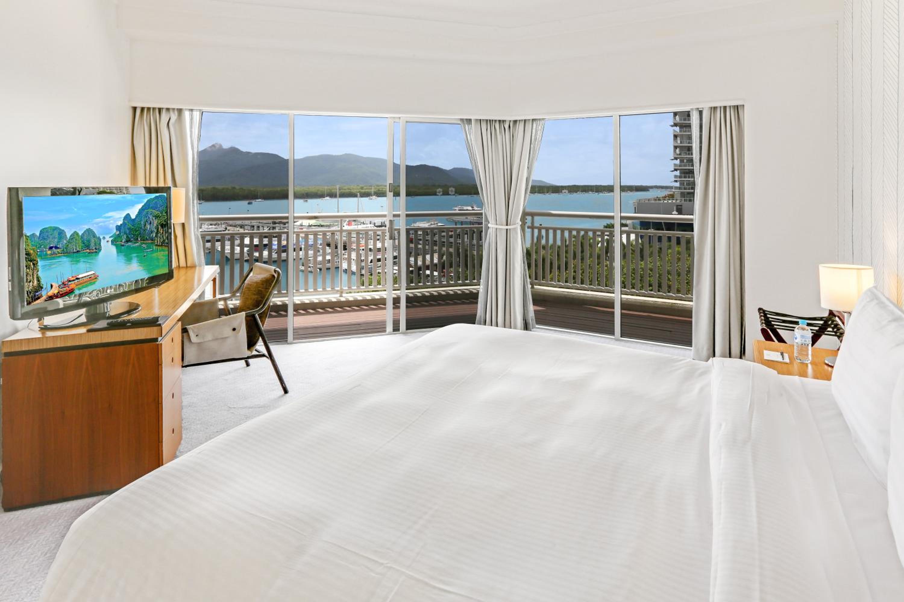 One-Bedroom Suite - Photo 19