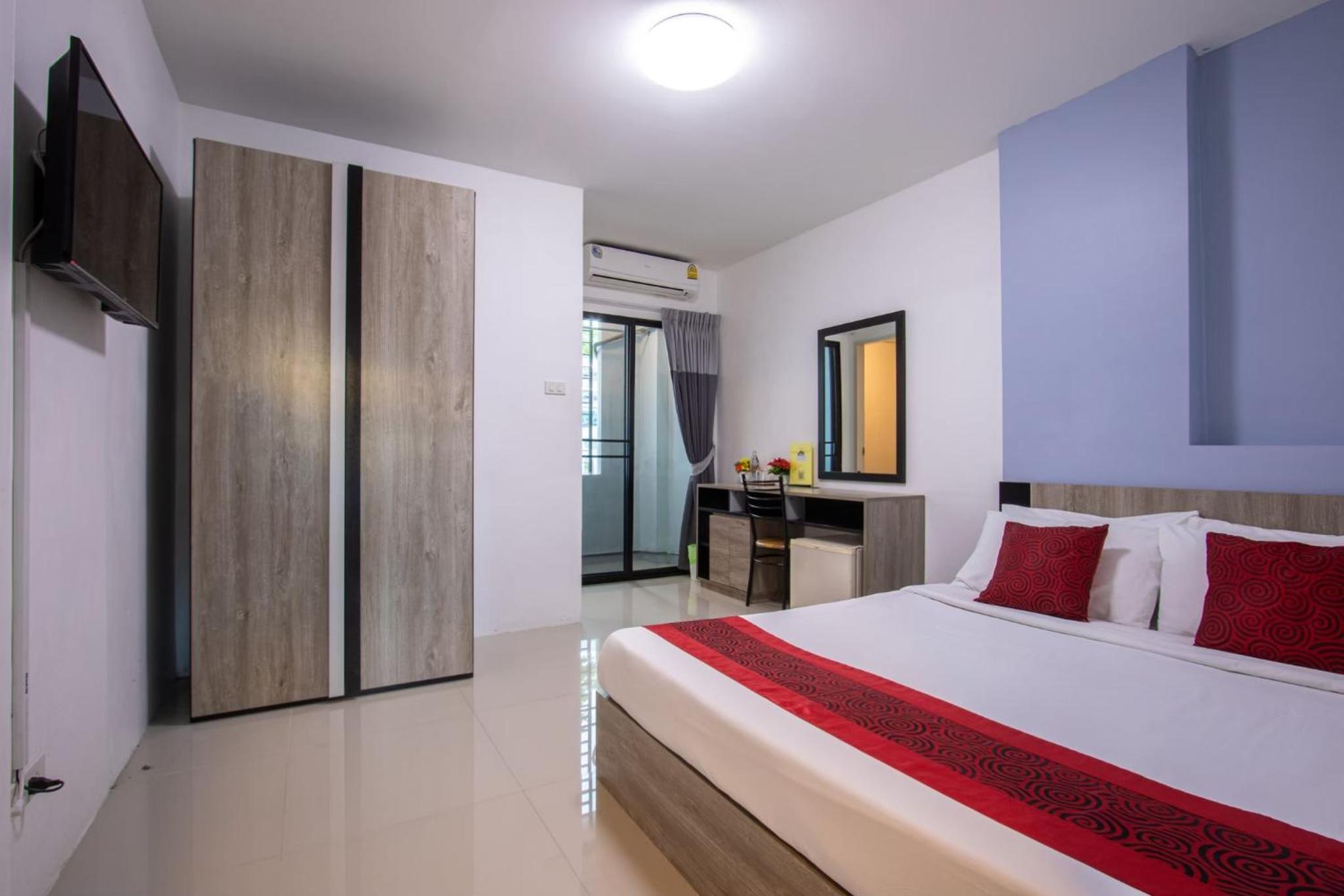 Standard Double Room - Photo 10