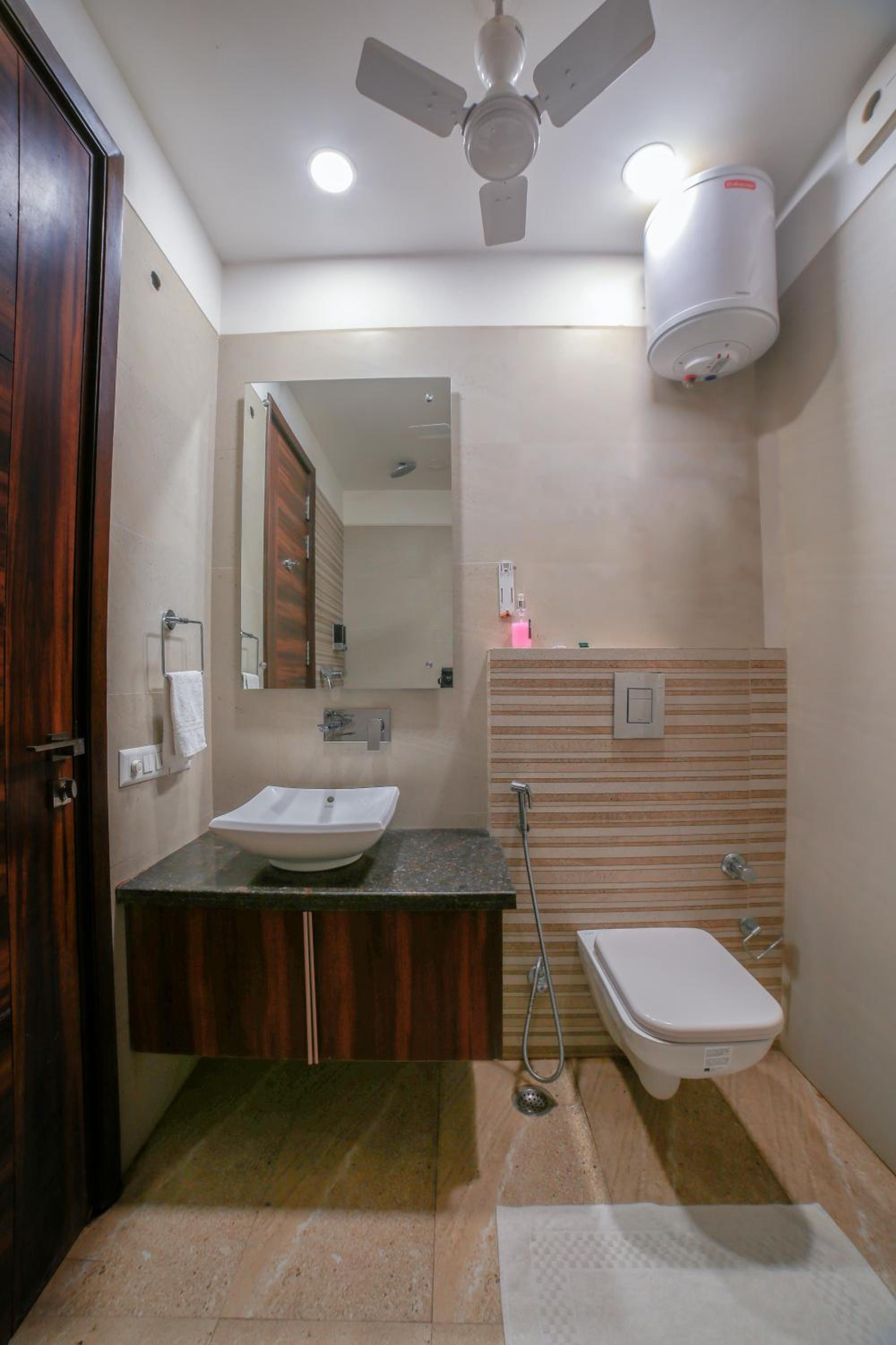 Deluxe Room - Photo 15