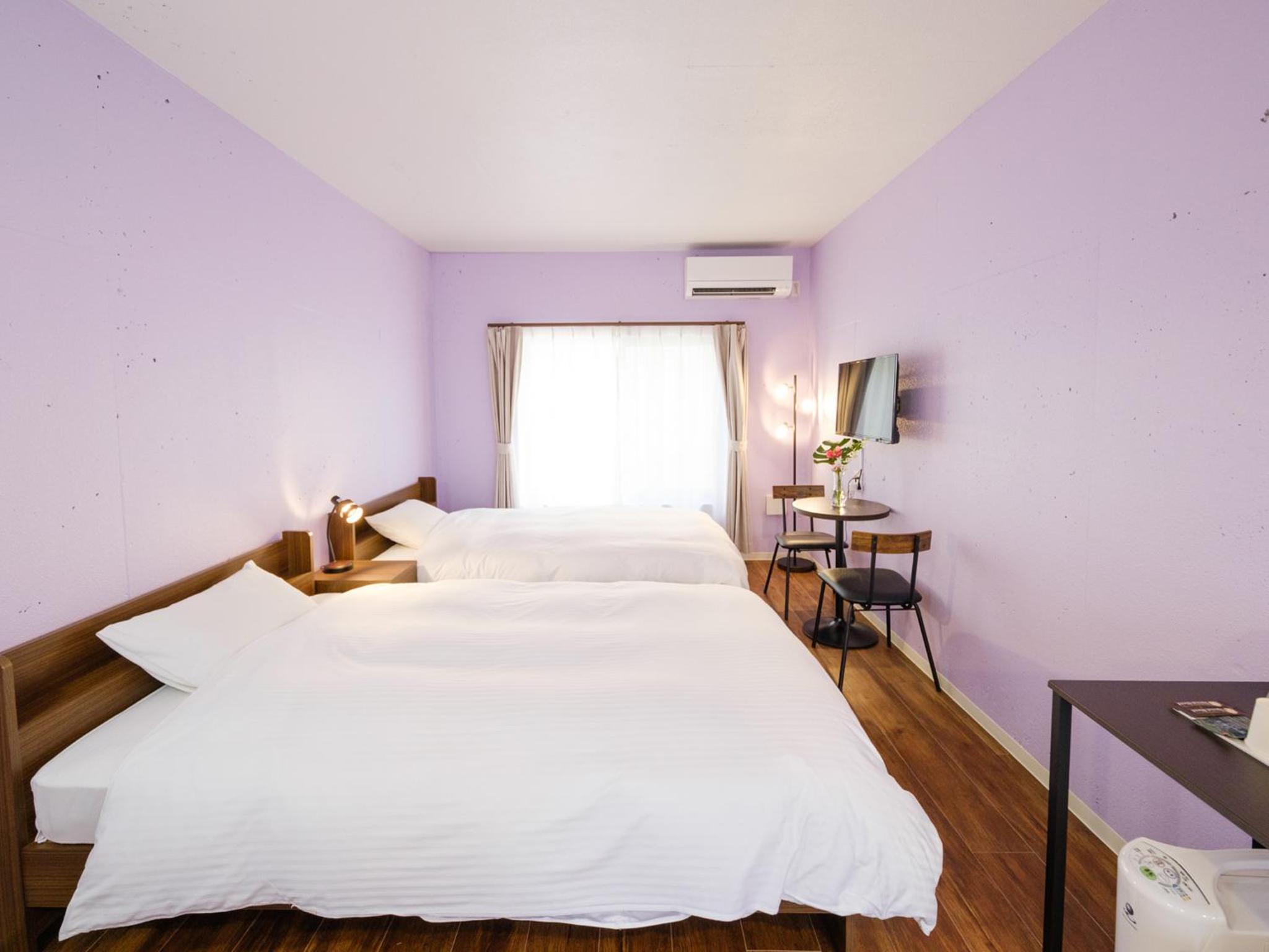Superior Twin Room with bath and toilet, Non-Smoking photo 2