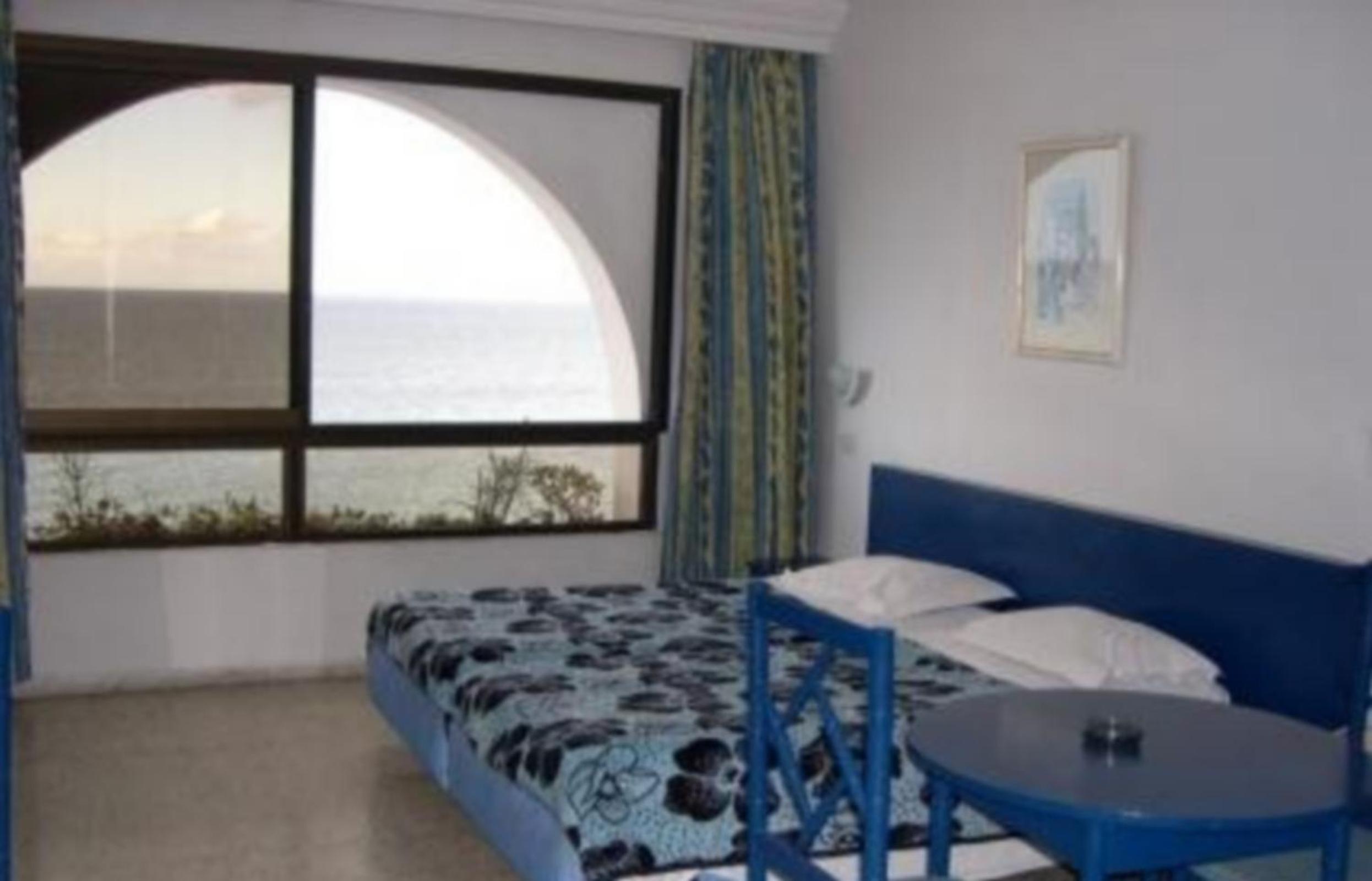 Quadruple Room - Photo 5