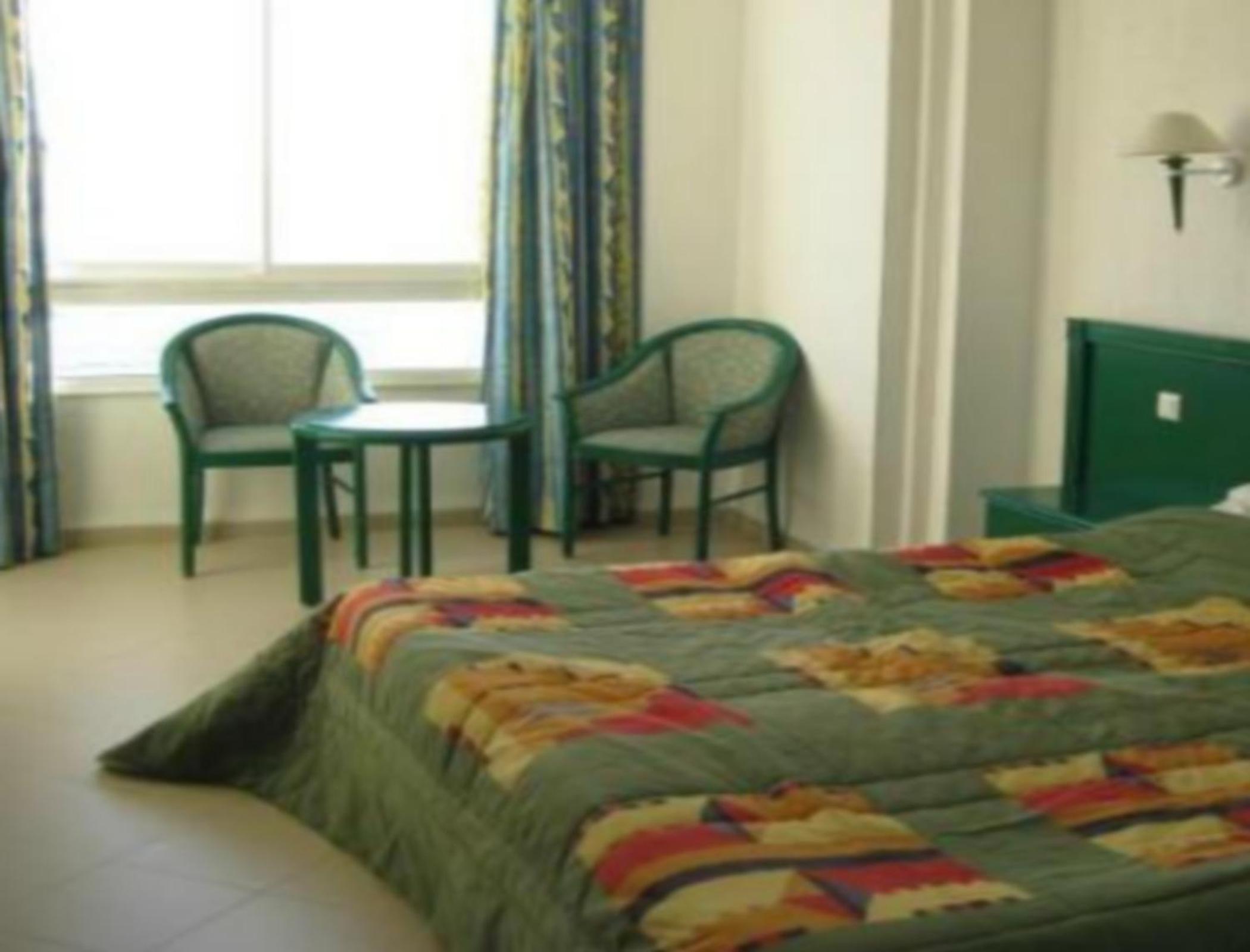 Double Room - Photo 17