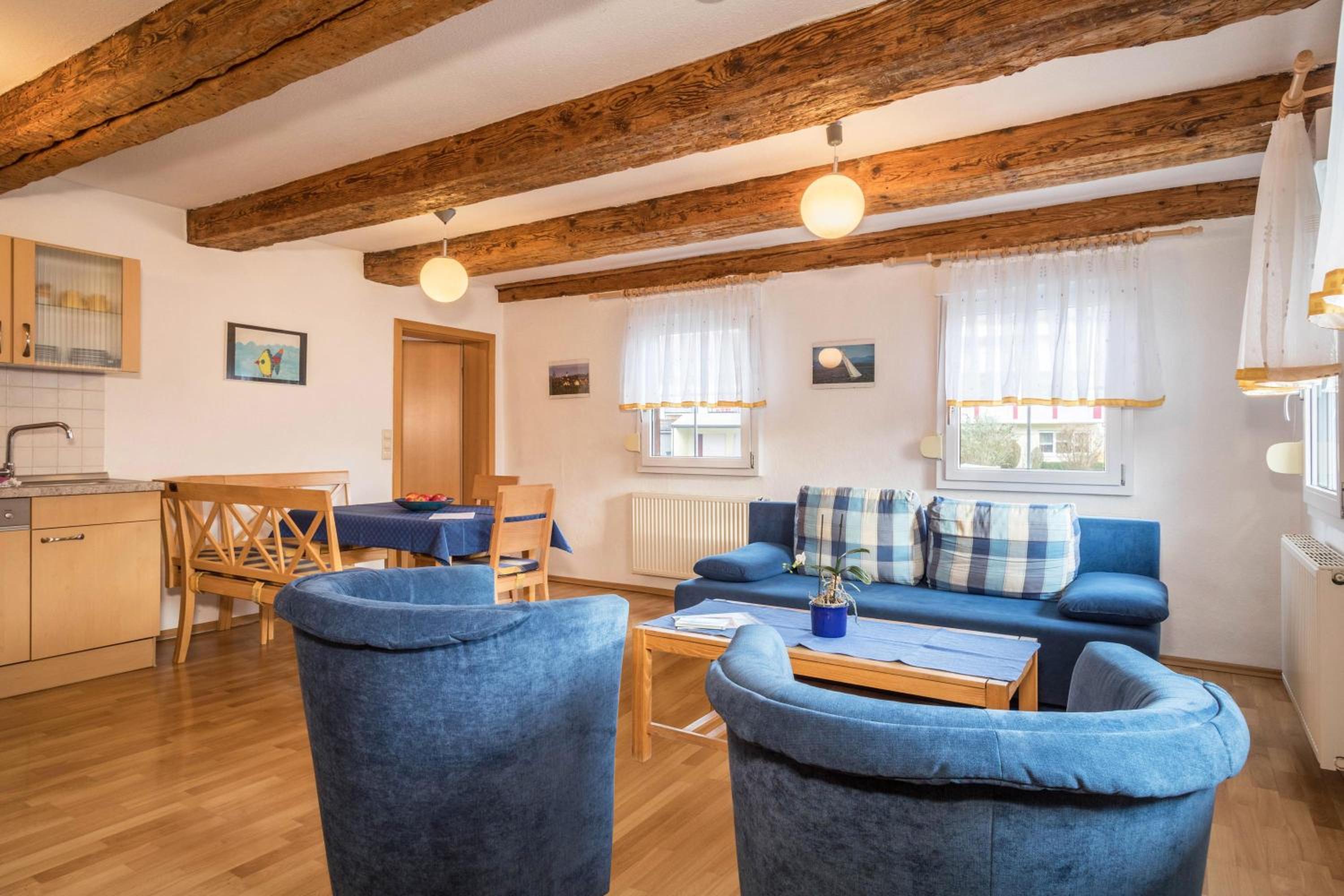 Two-Bedroom Deluxe Apartment with Balcony