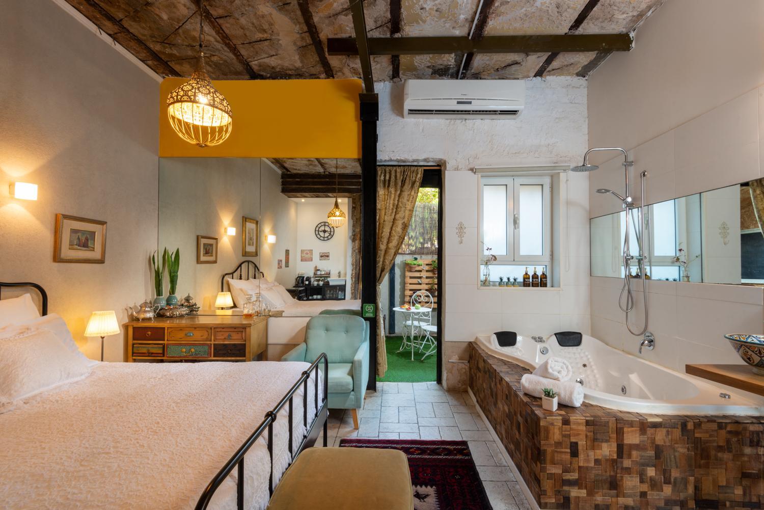 Double room with Spa Bath and Terrace - Ehad Ha'am st. 4 - Photo 5