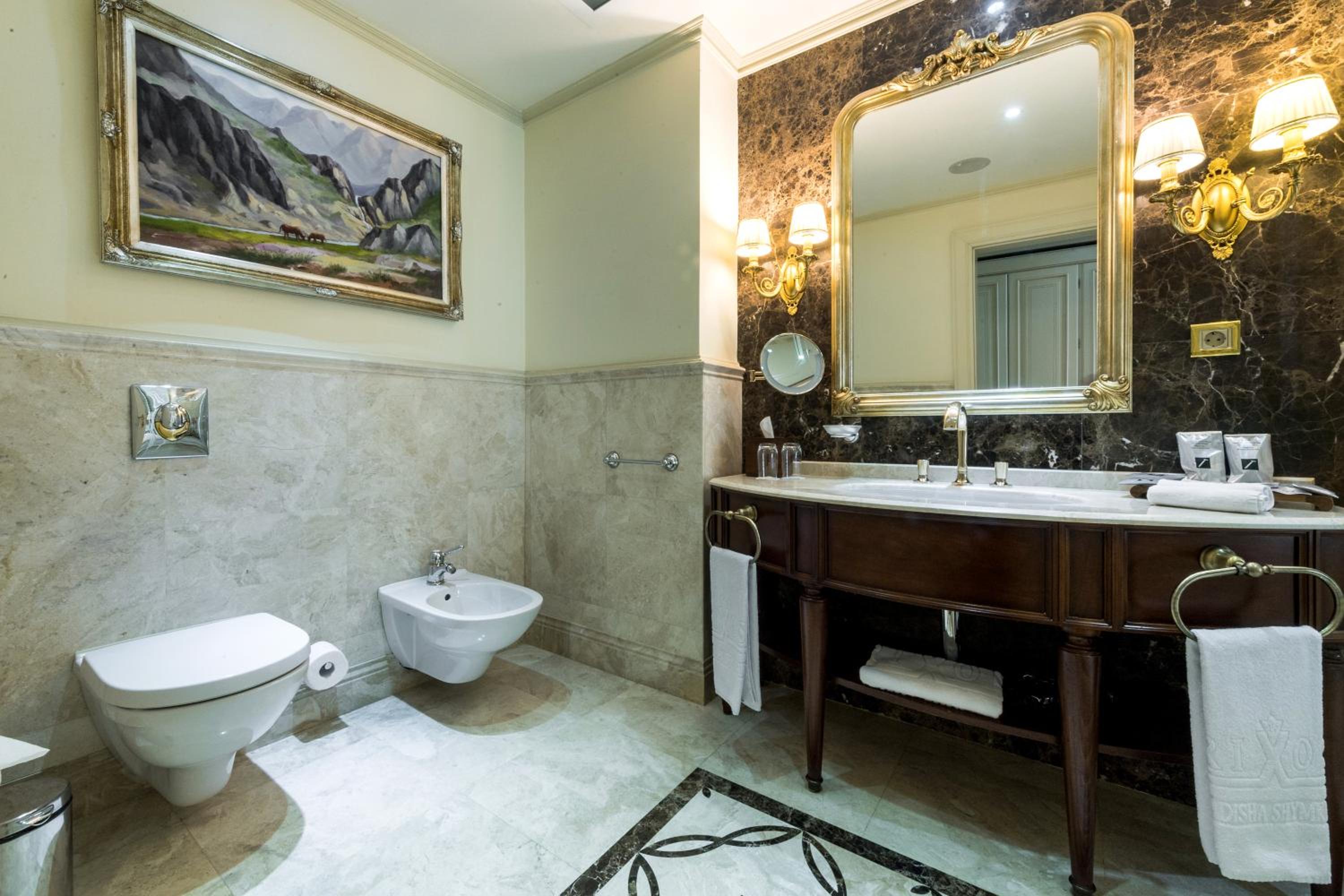 Superior King Room photo 3