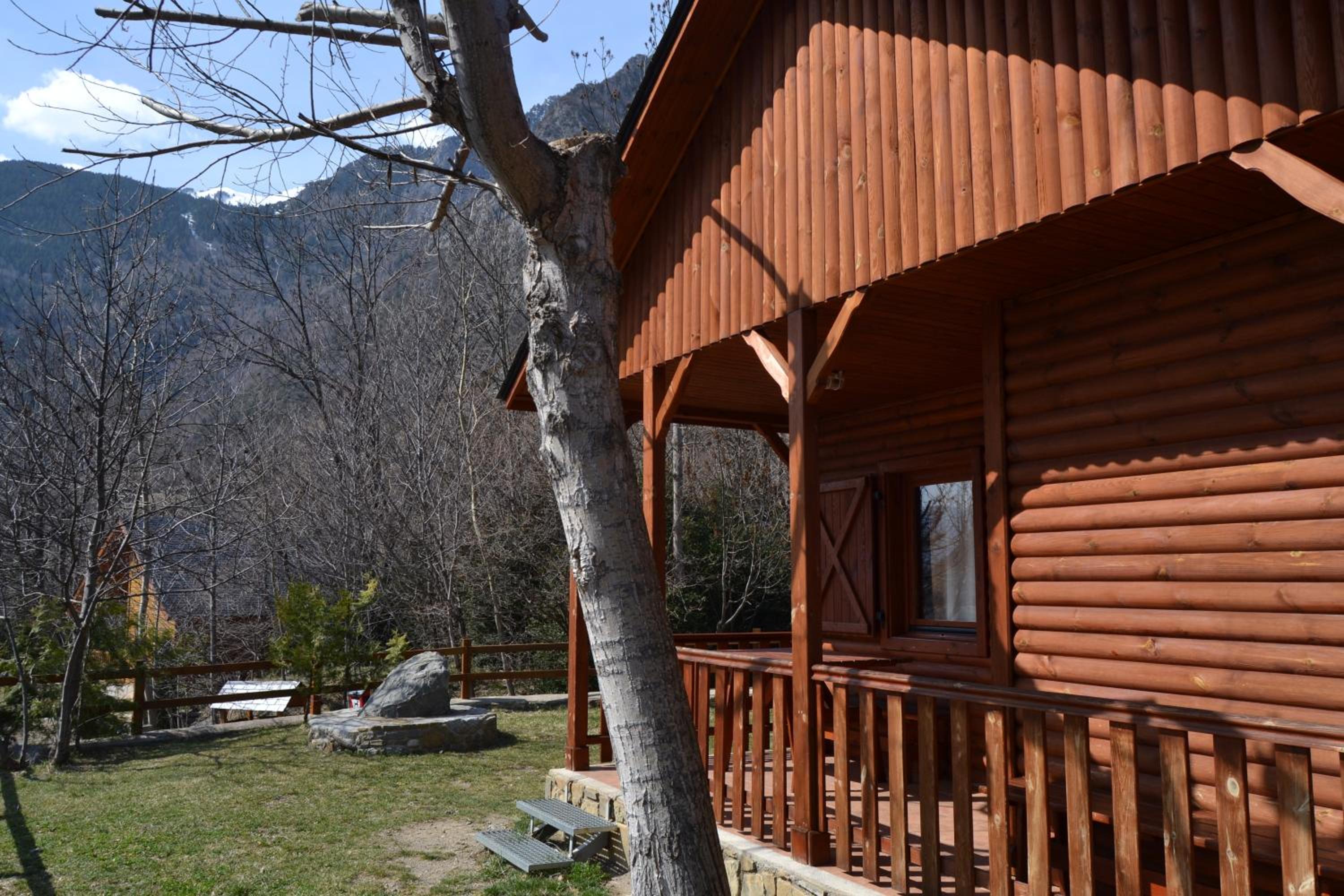 Bungalow (5 Adults + 1 Child) photo 3