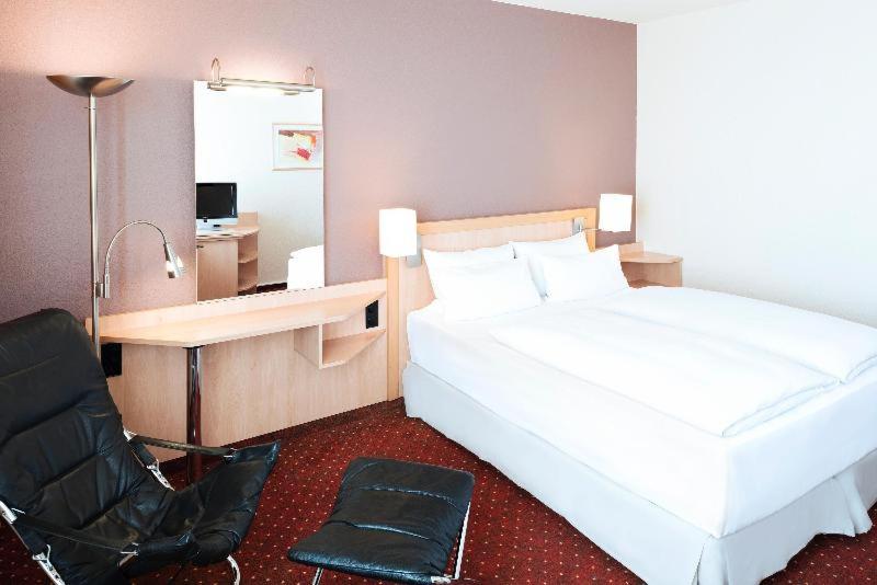 Superior XL Room with Extra Bed (2 Adults + 1 Child)