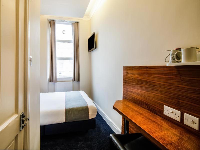 Deluxe Twin Room photo 1