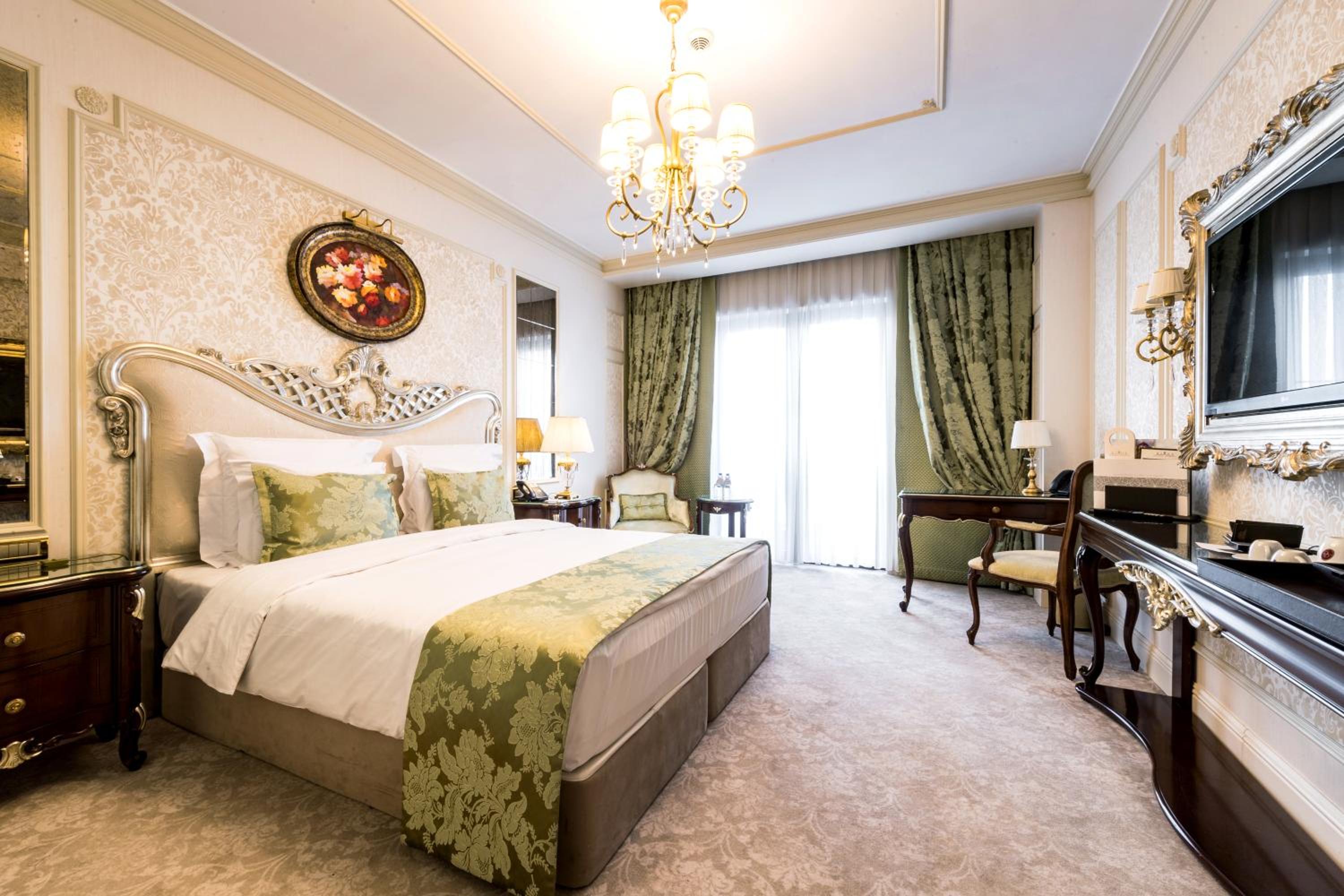 Superior King Room