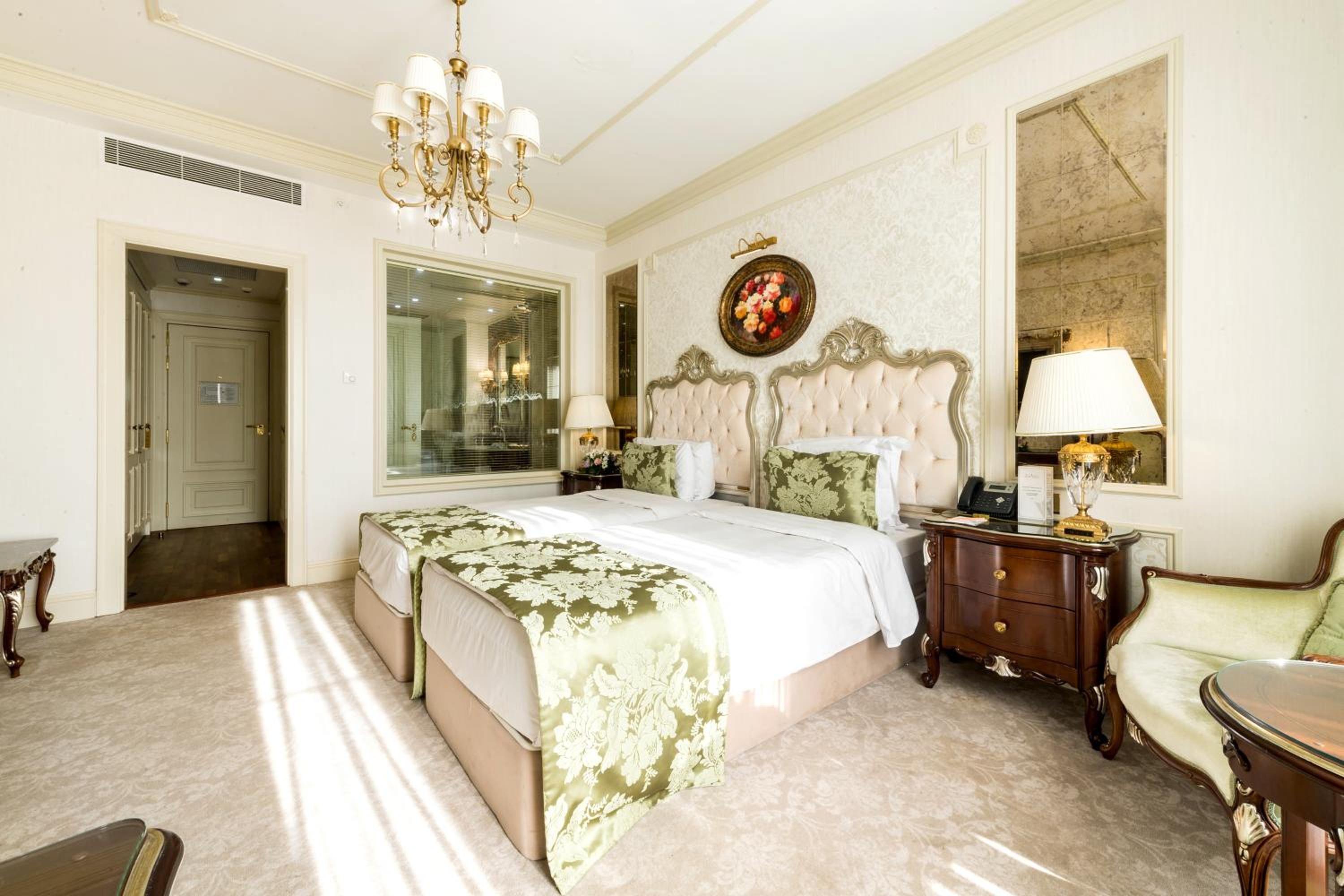 Superior Twin Room photo 3