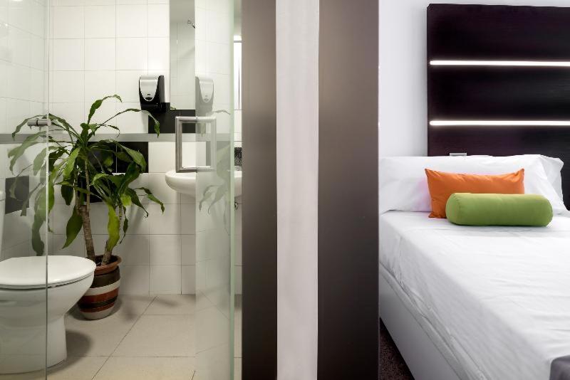 Habitación #245196007