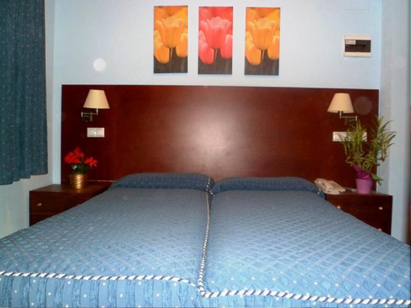 Habitación #18868217