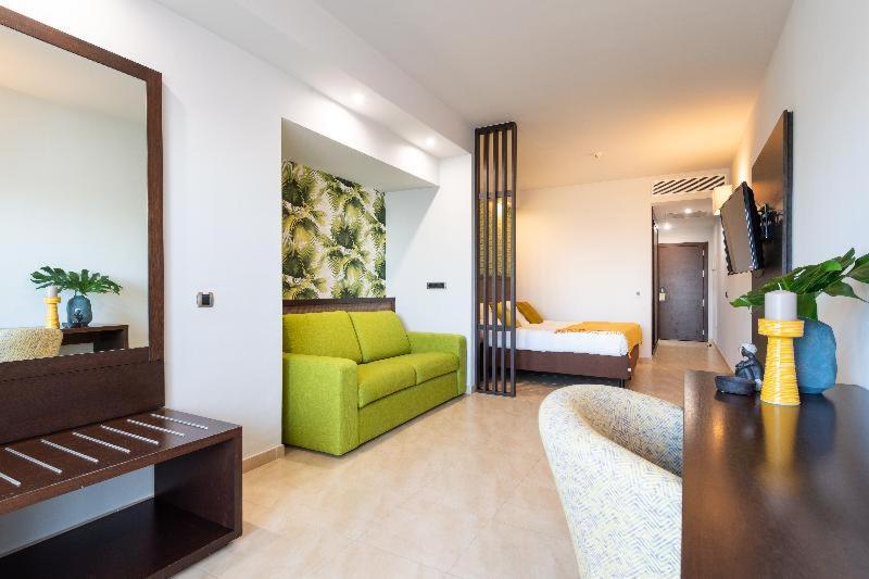 Habitación #17437744