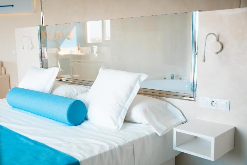 Habitación #36825165
