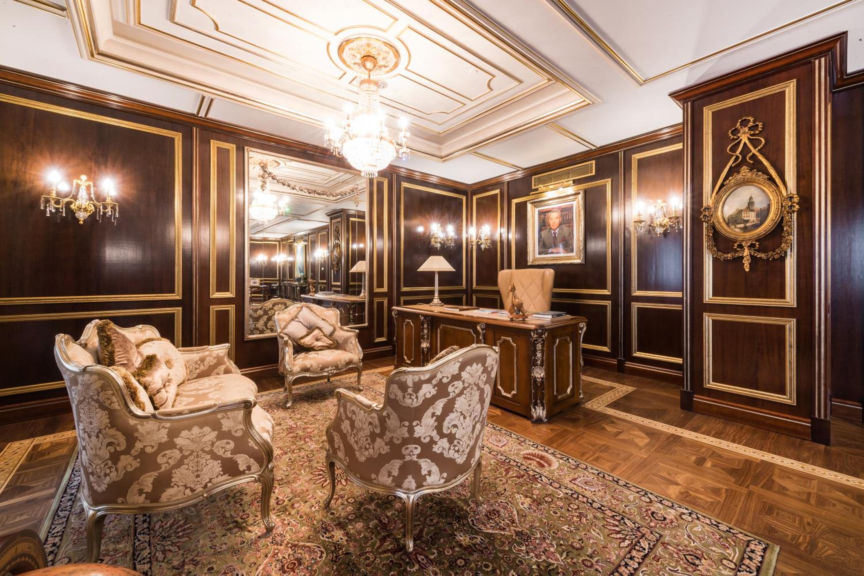 Royal Suite