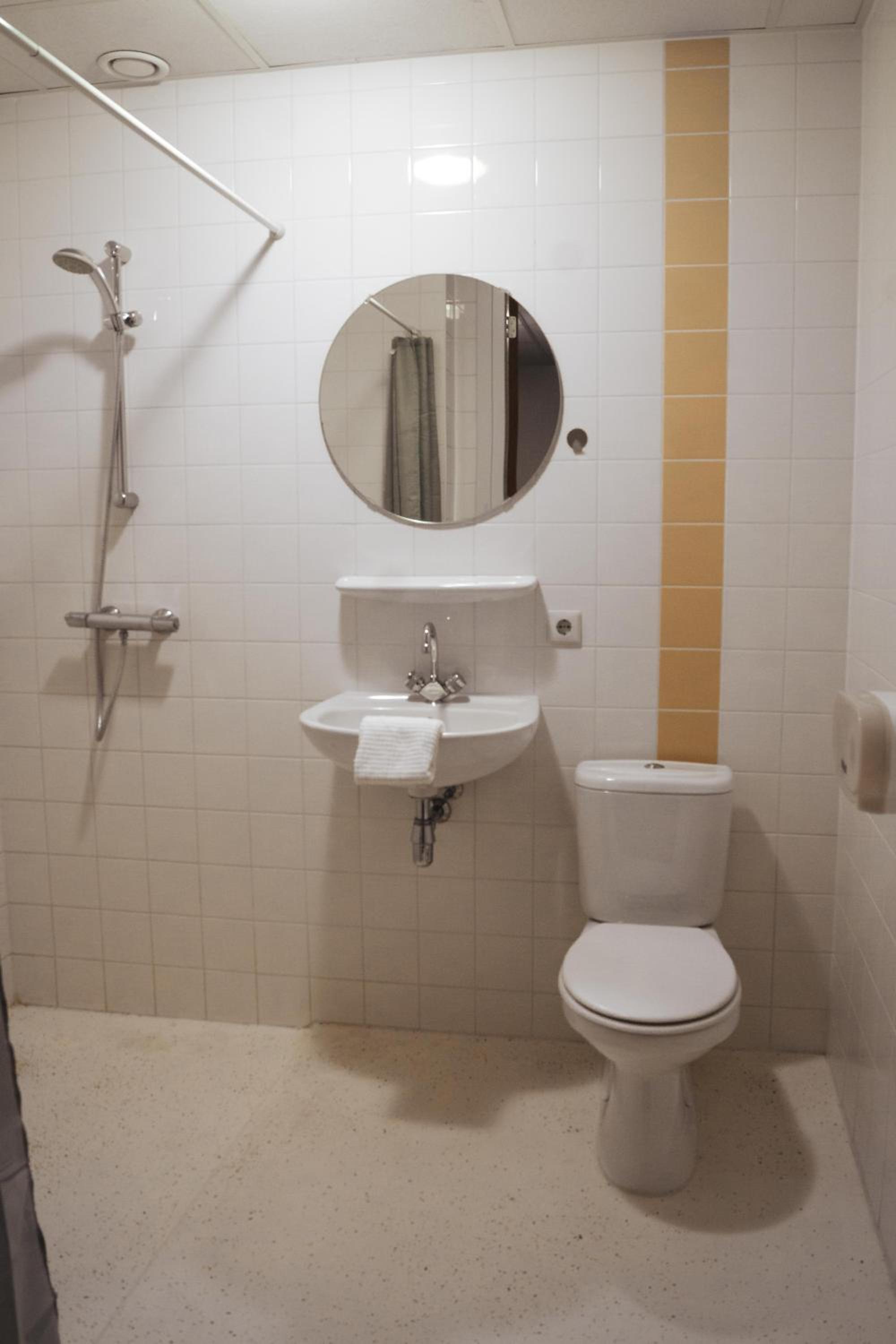 Single Room photo 3