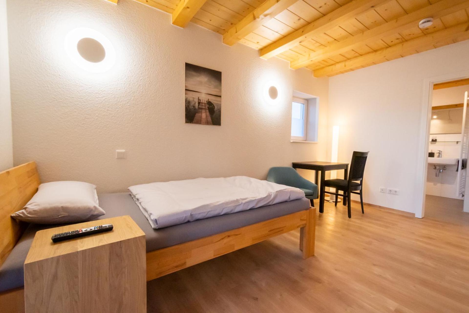 Single Room photo 3
