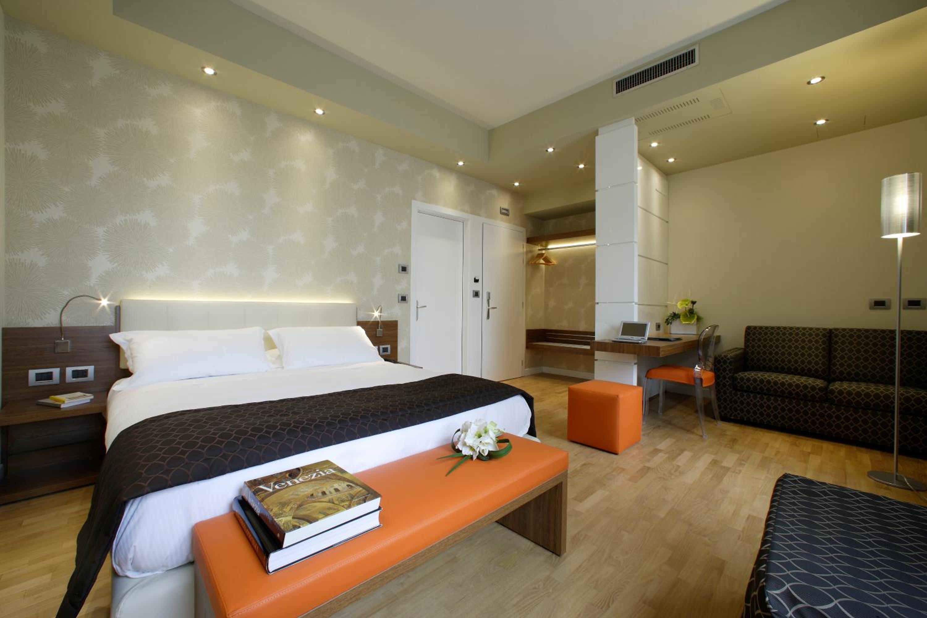 Triple Room Nonsmoking - Photo 2