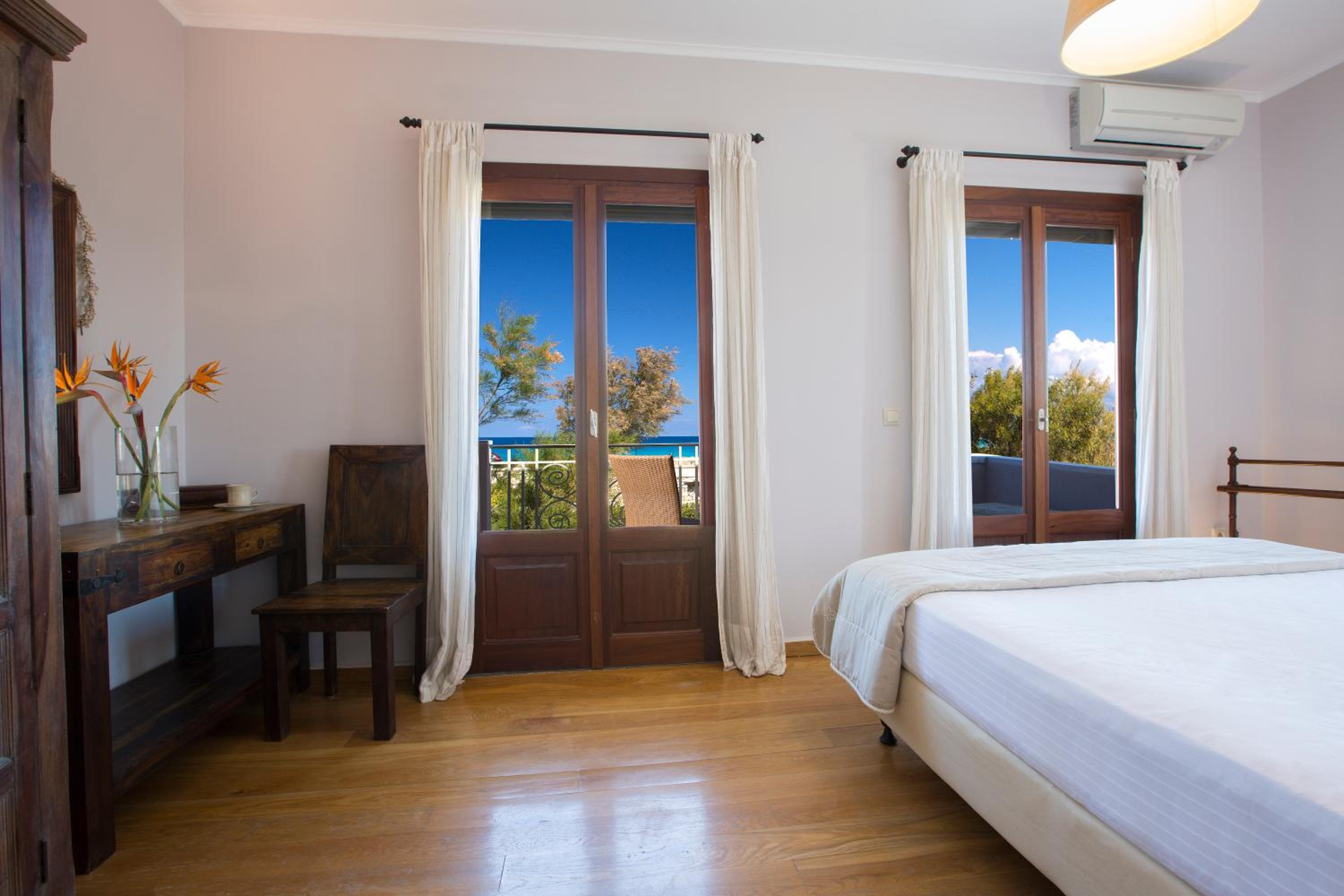 Aeriko-Gorgona Beachfront Villa with Stunning View and Private Pool
