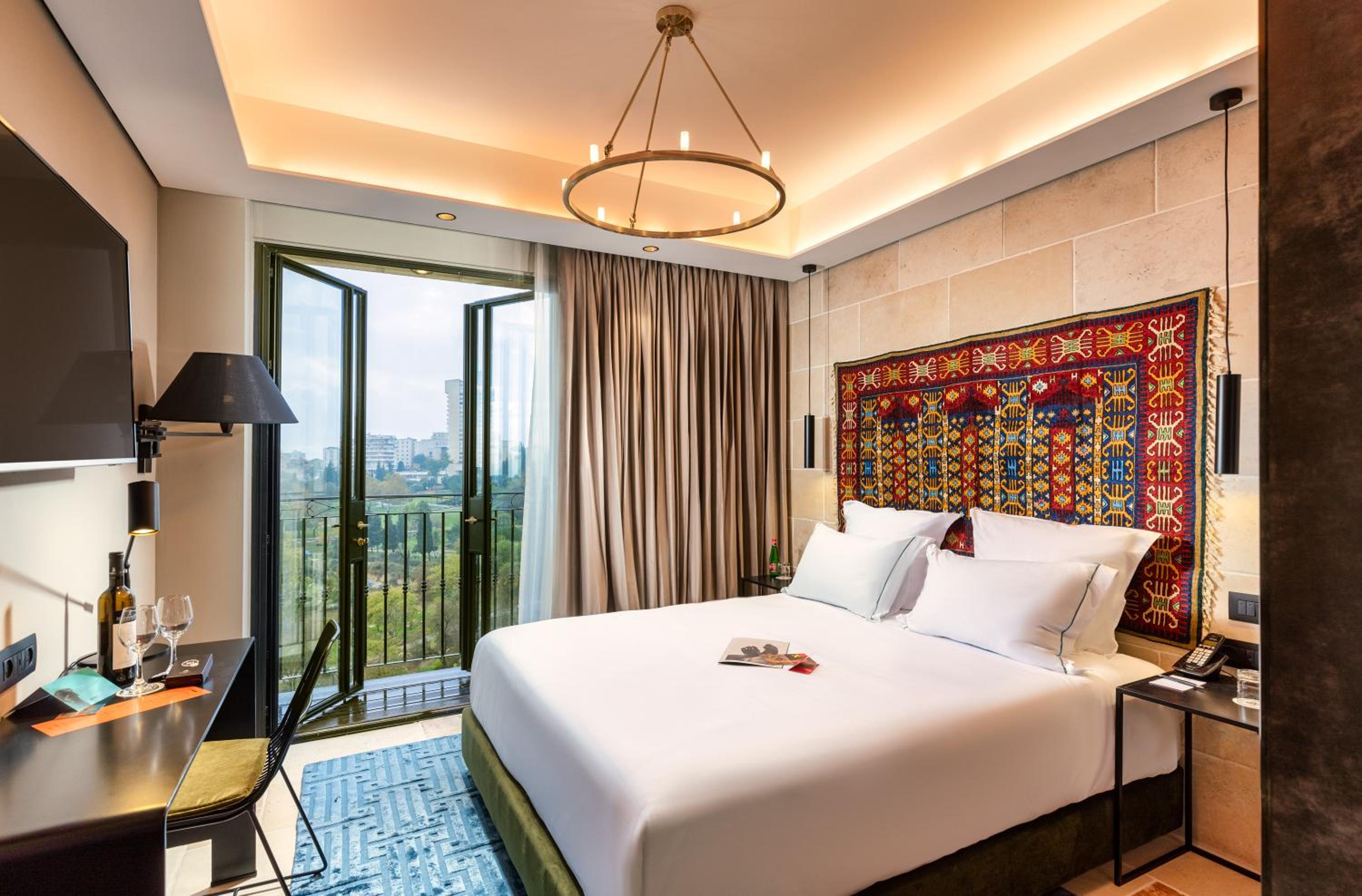 Classic with Balcony Room