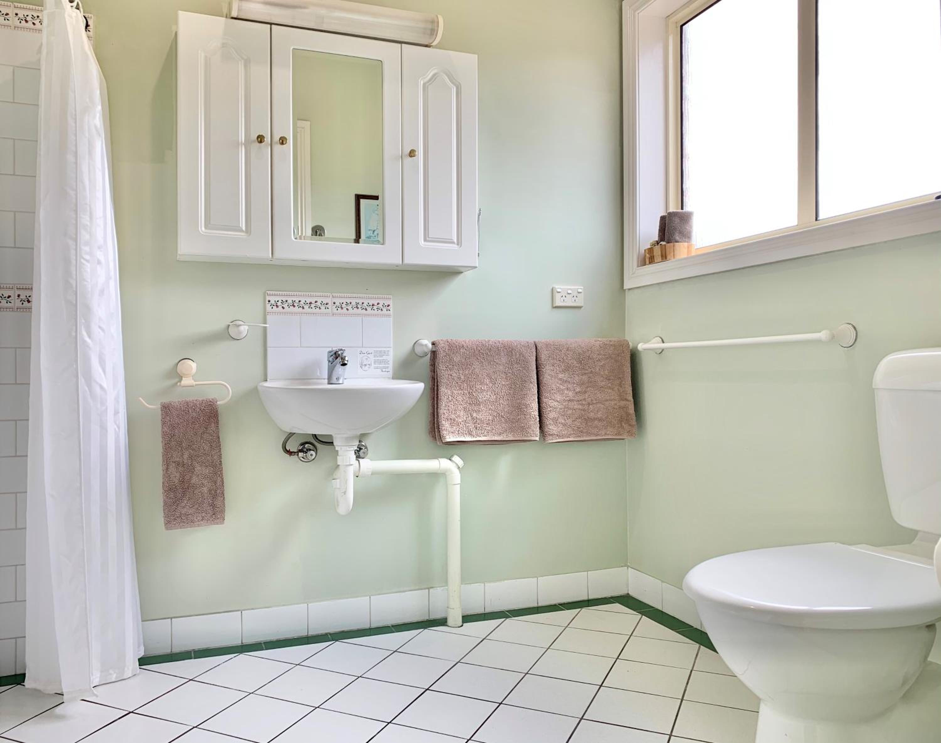 Comfort Triple Room with Shower photo 2