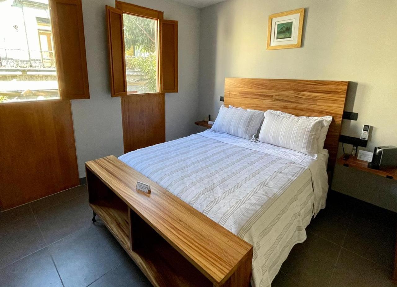 Double Room - Photo 10