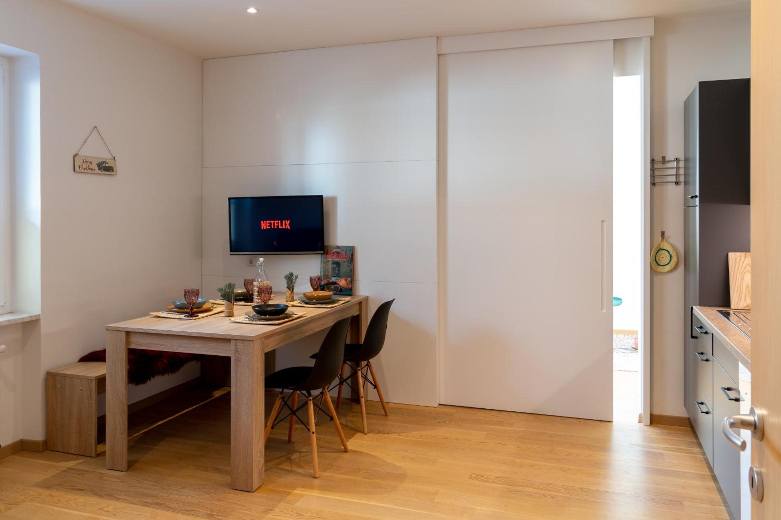 Apartment photo 3