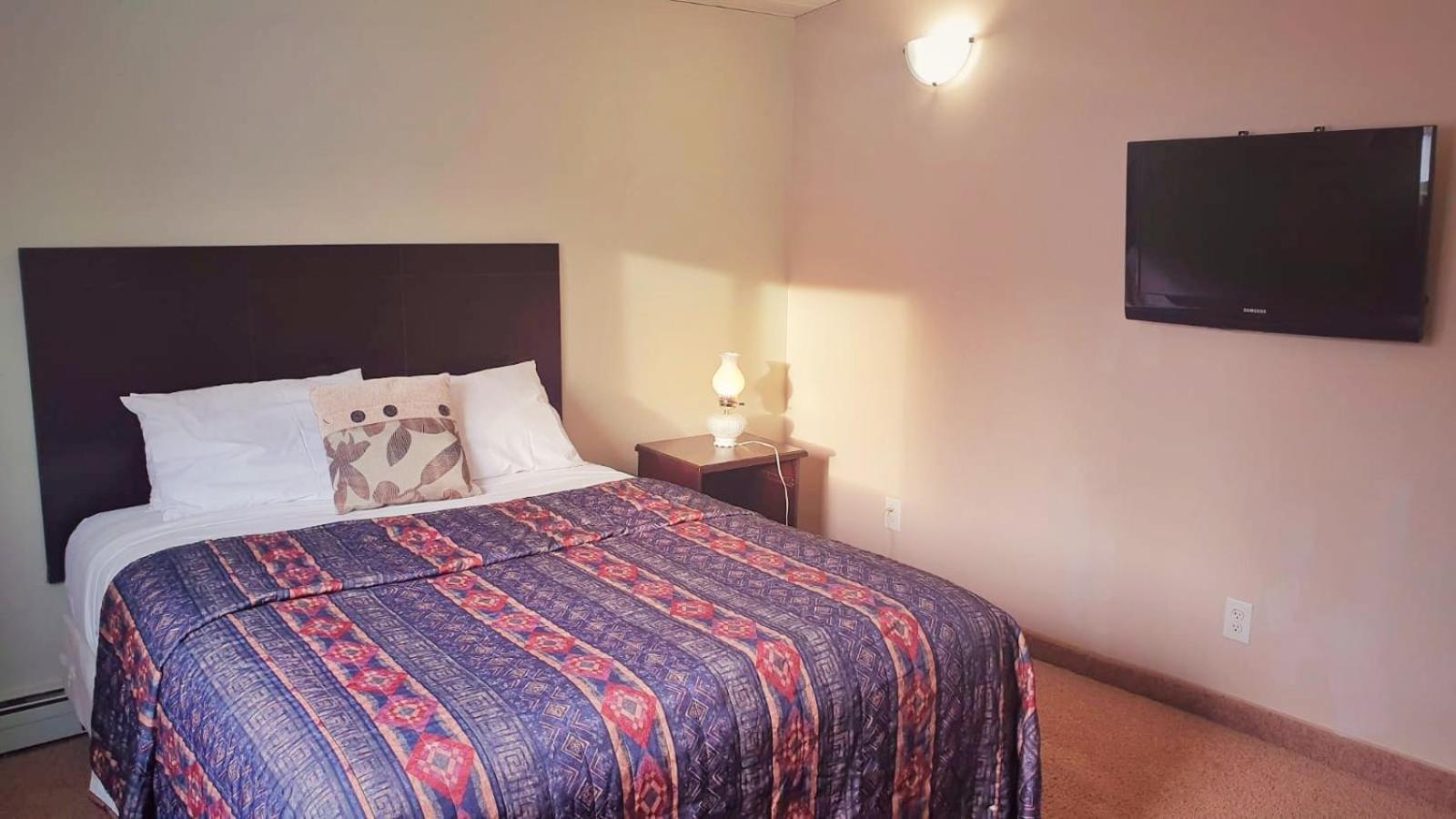 Deluxe Queen Room - Photo 1