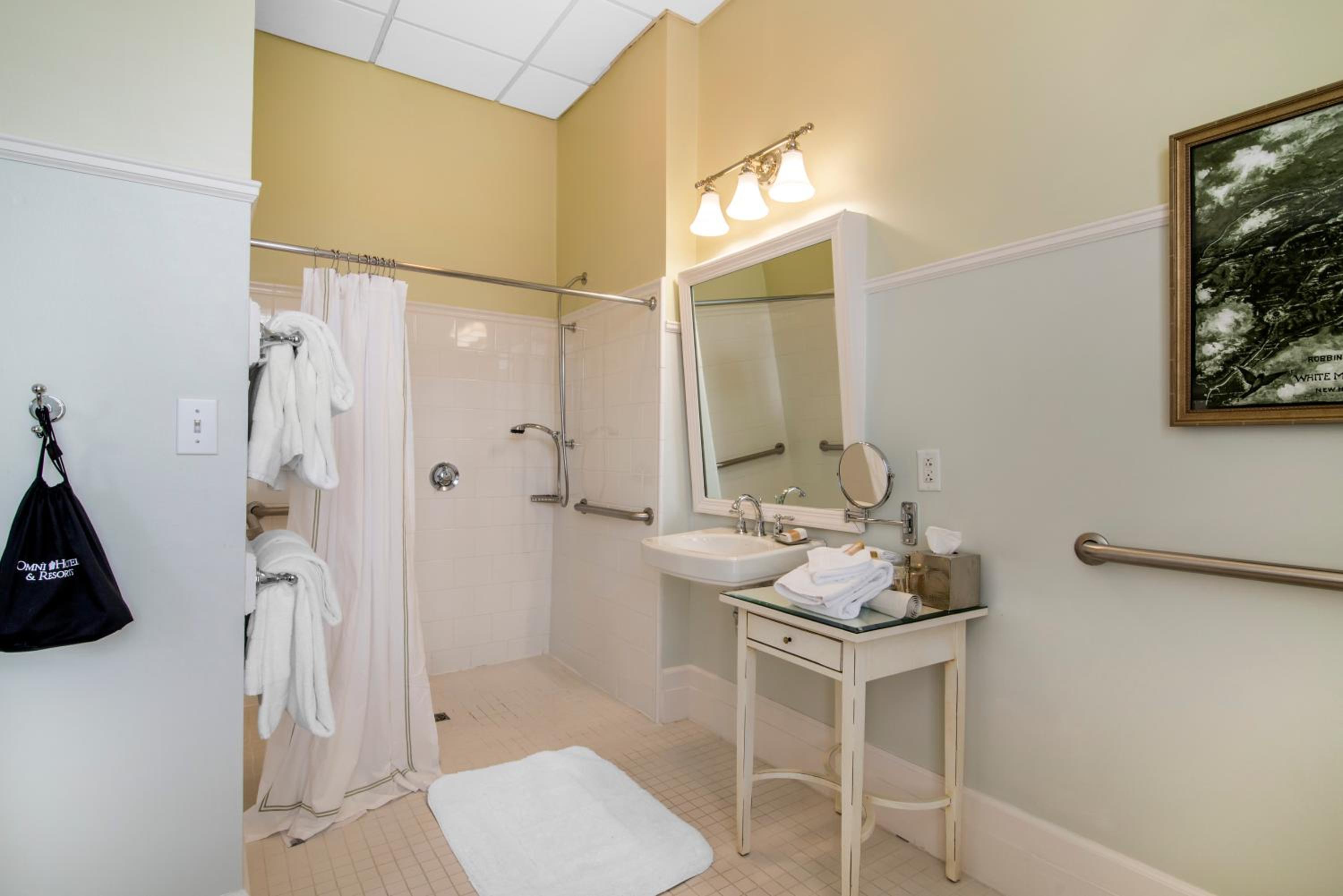 Accessible Traditional Two Queen Room photo 2