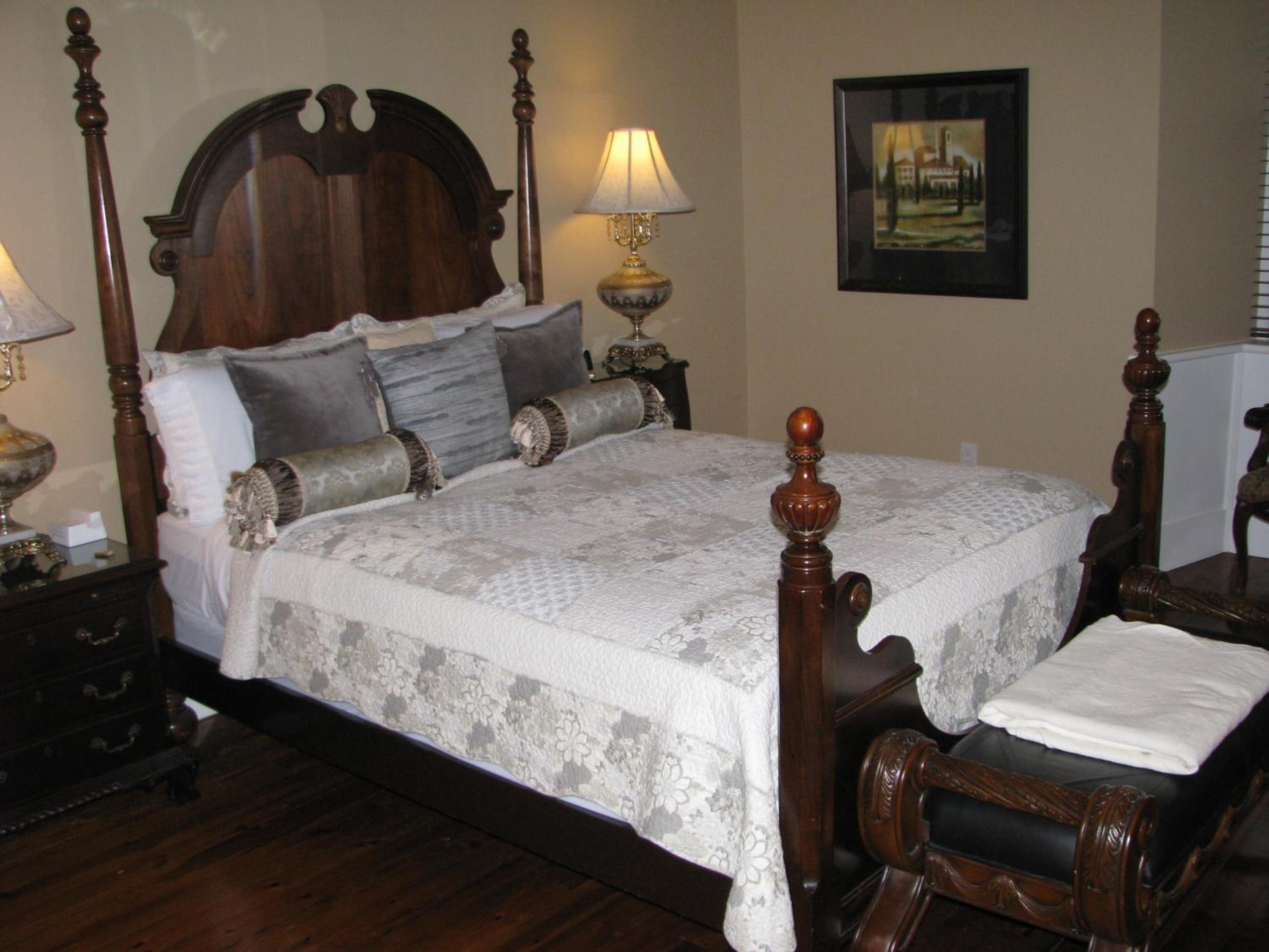 Queen Suite