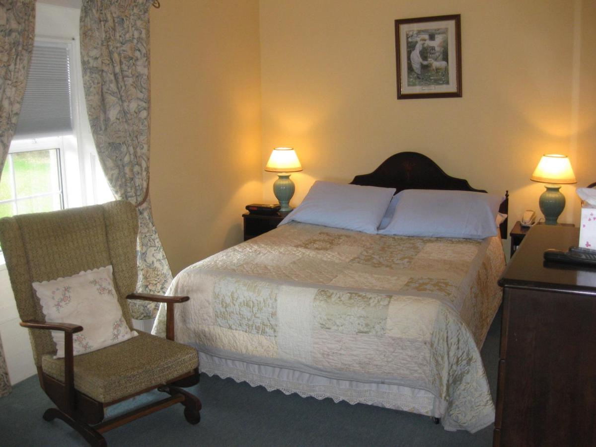 Triple Room with Private Bathroom photo 1