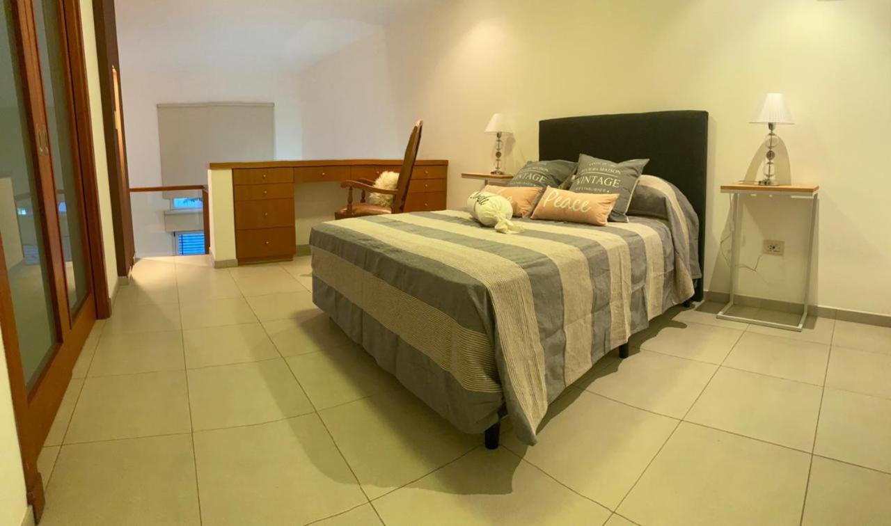 One-Bedroom House photo 2