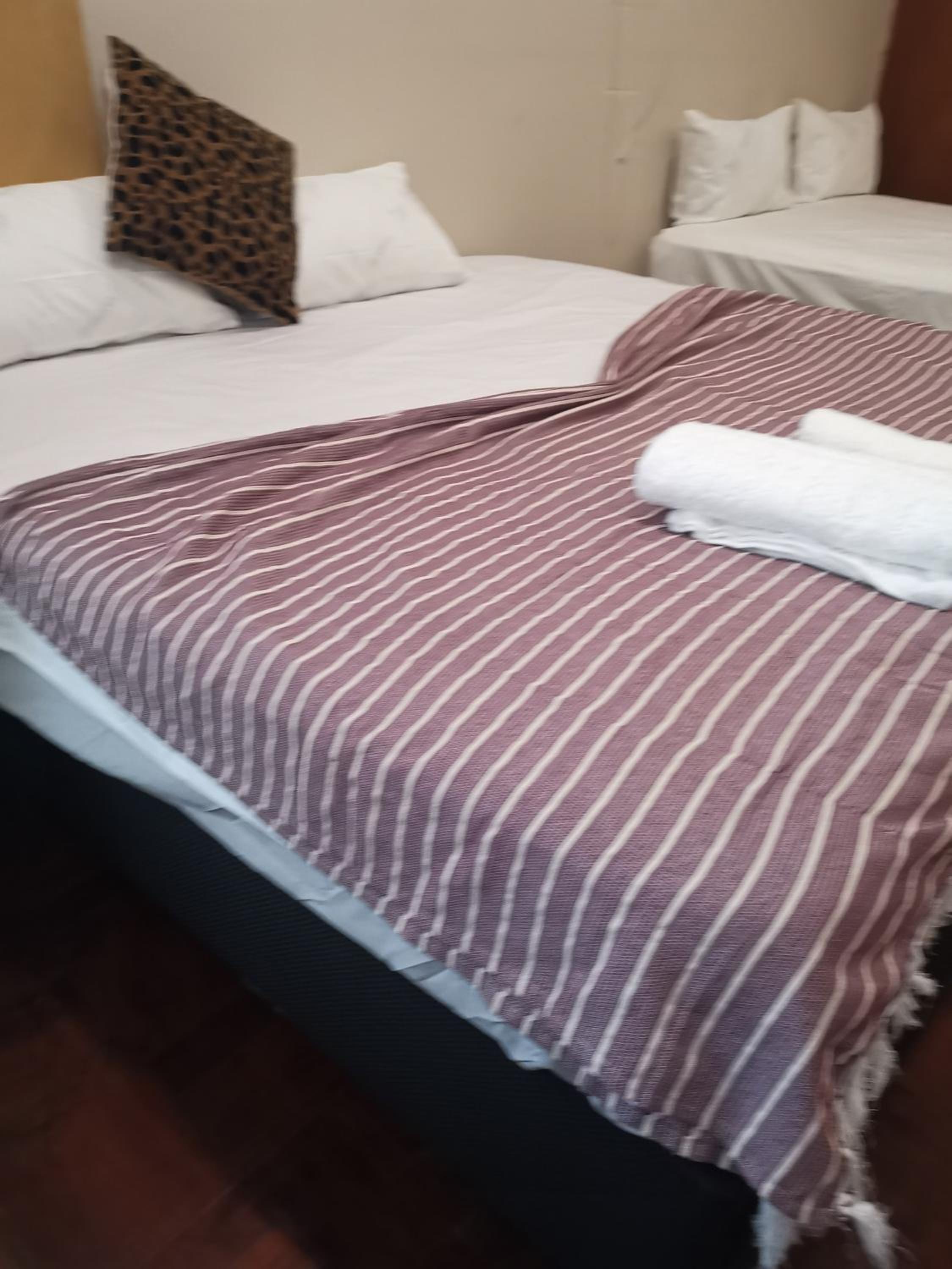 Double Room with Garden View - Photo 5