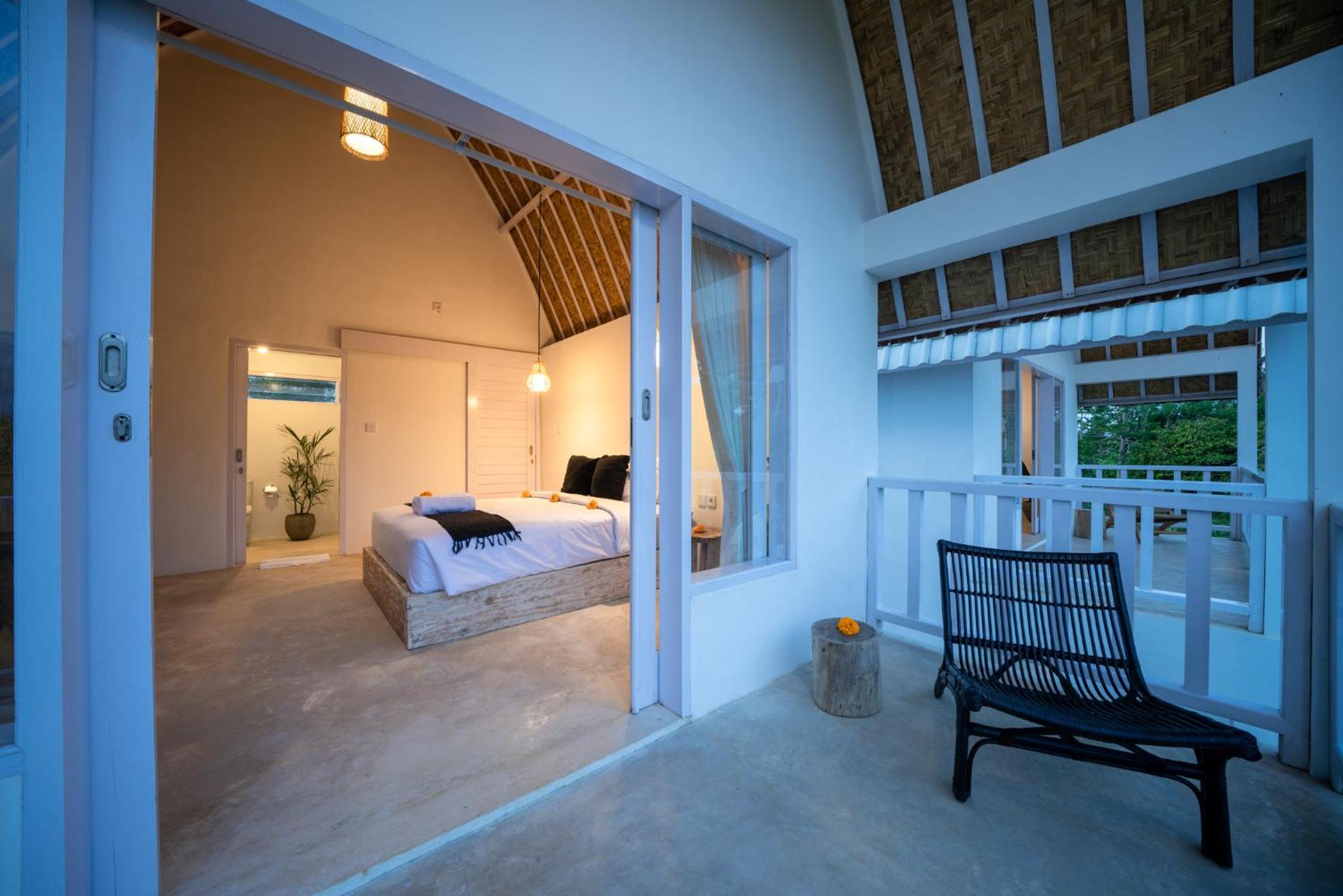 Double Room with Balcony - Photo 2