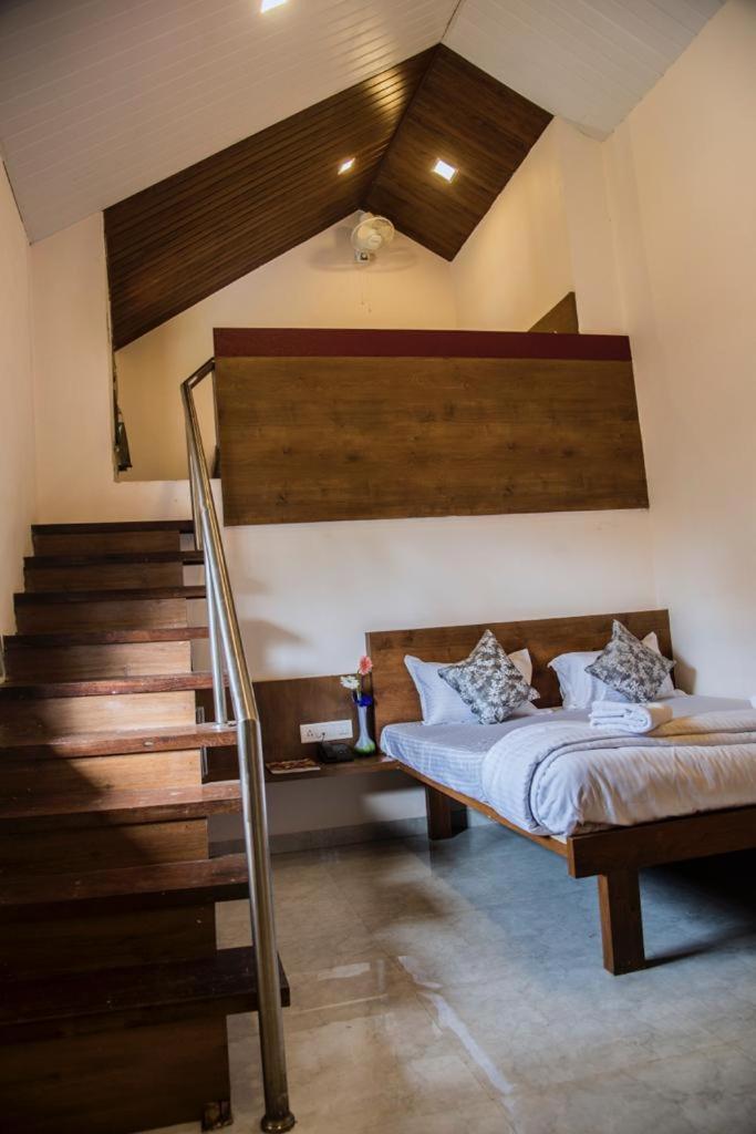 Deluxe Family Room - Photo 2
