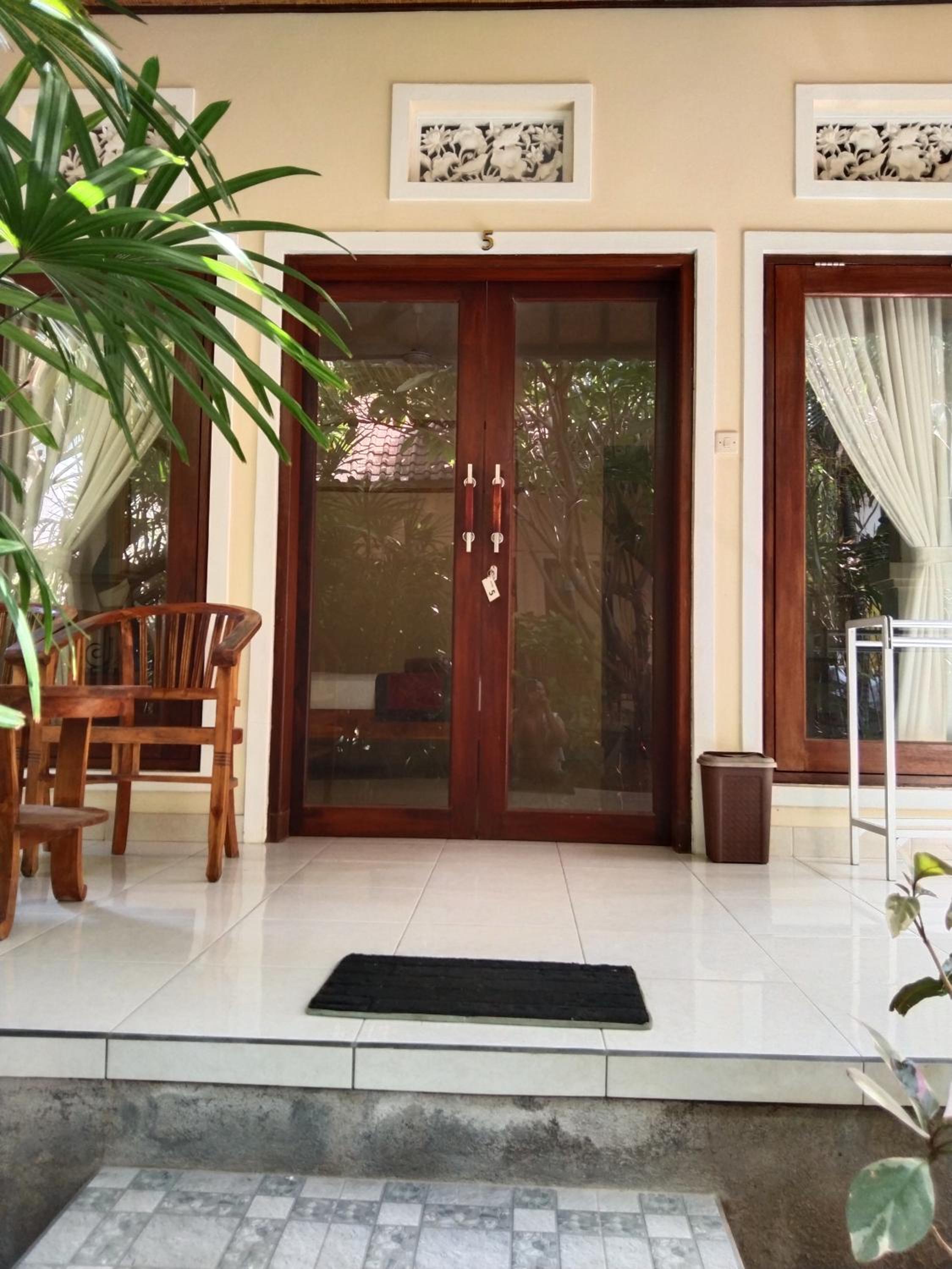 Bungalow with Patio - Photo 14