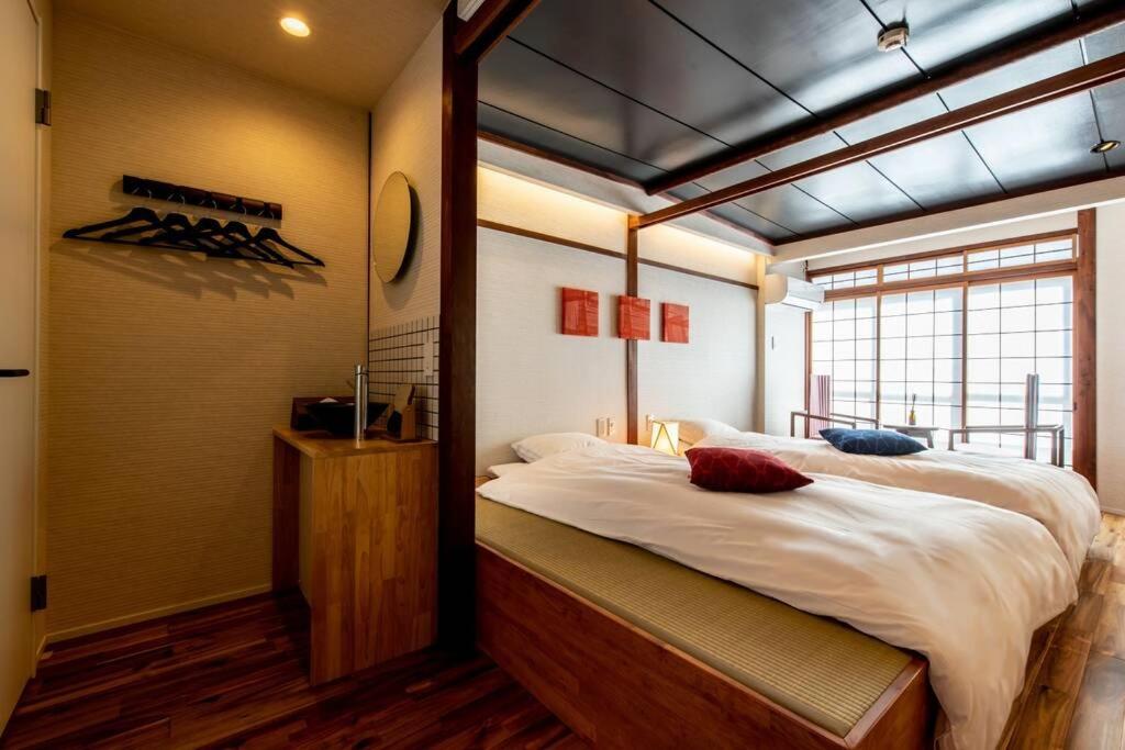 One-Bedroom House - Photo 19