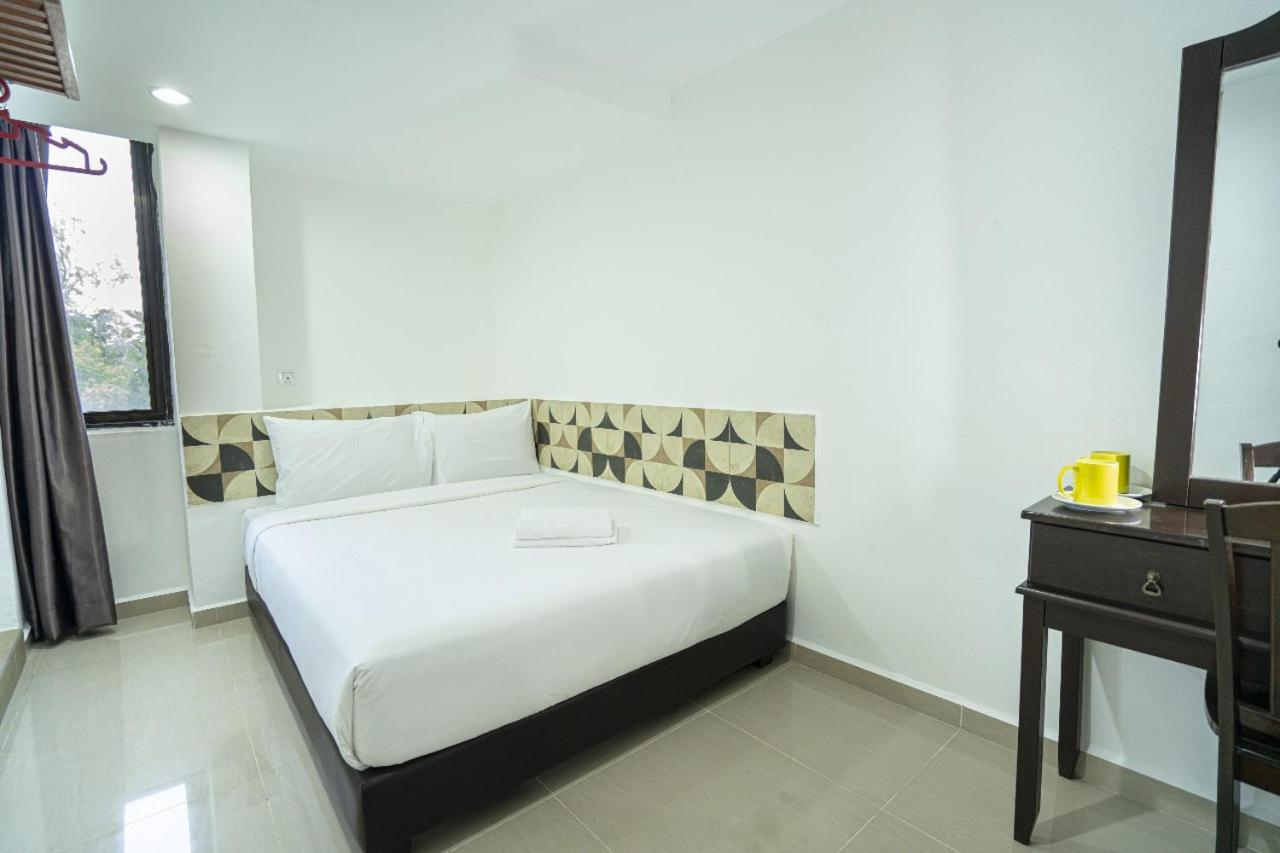 Standard Double Room - Photo 2