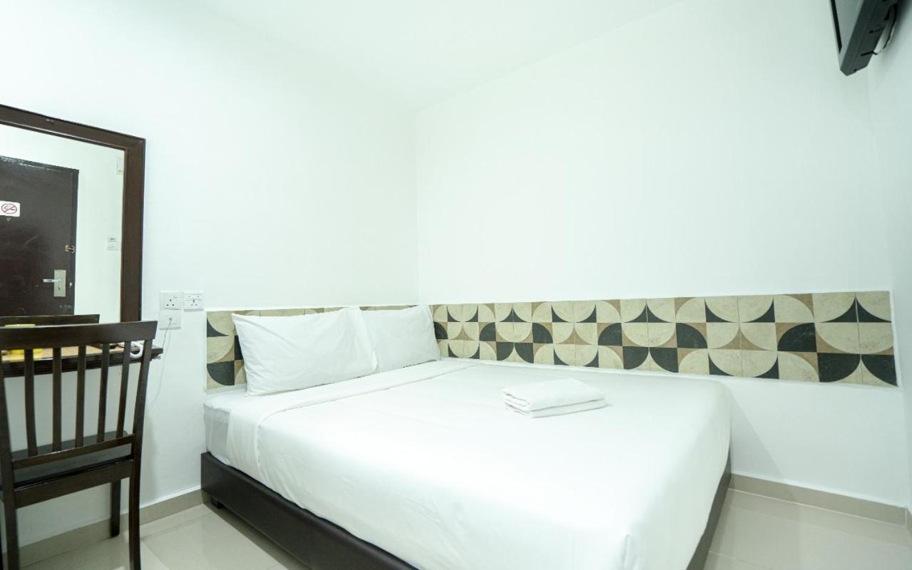 Standard Double Room - Photo 4