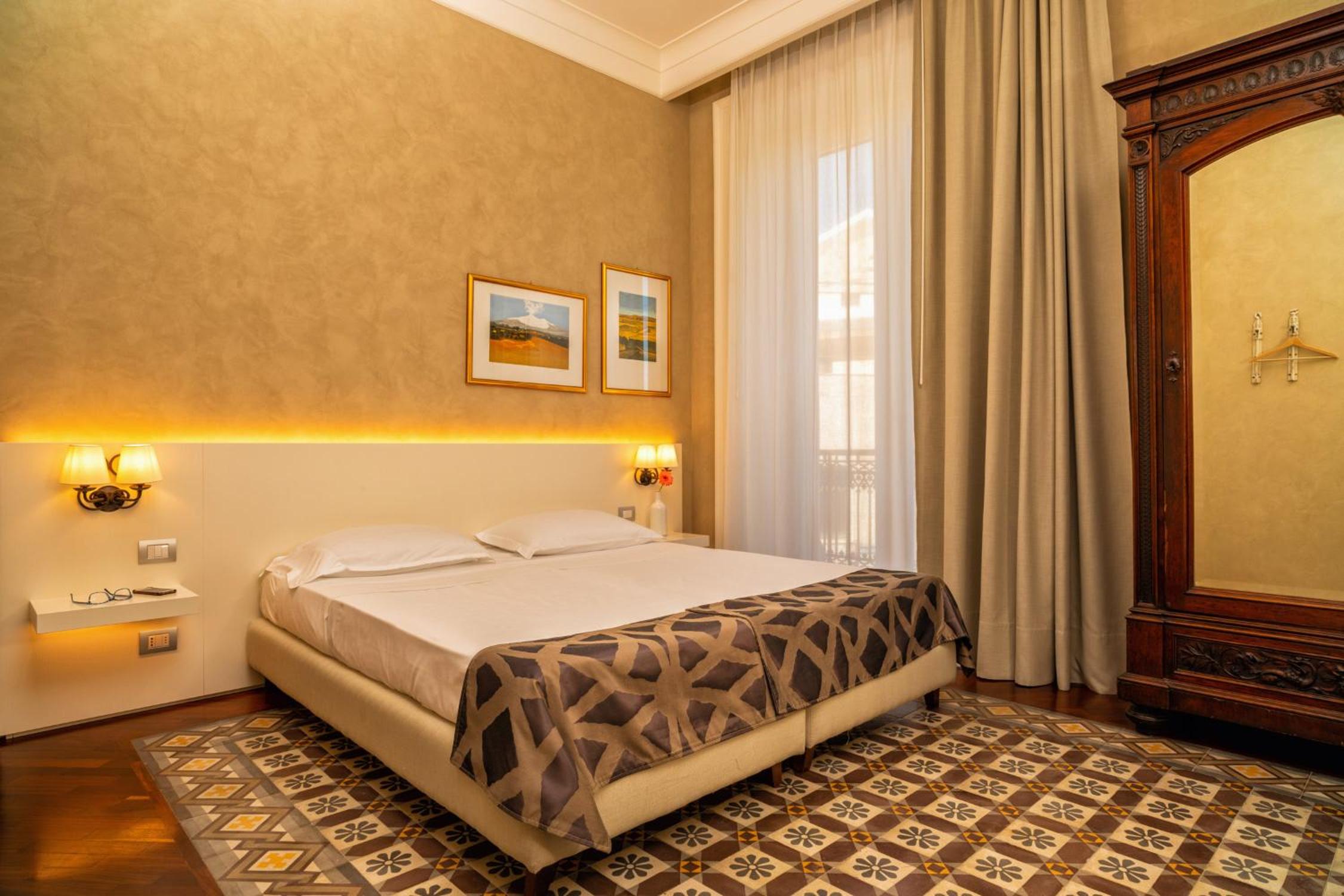 Double Room with Private Bathroom photo 1