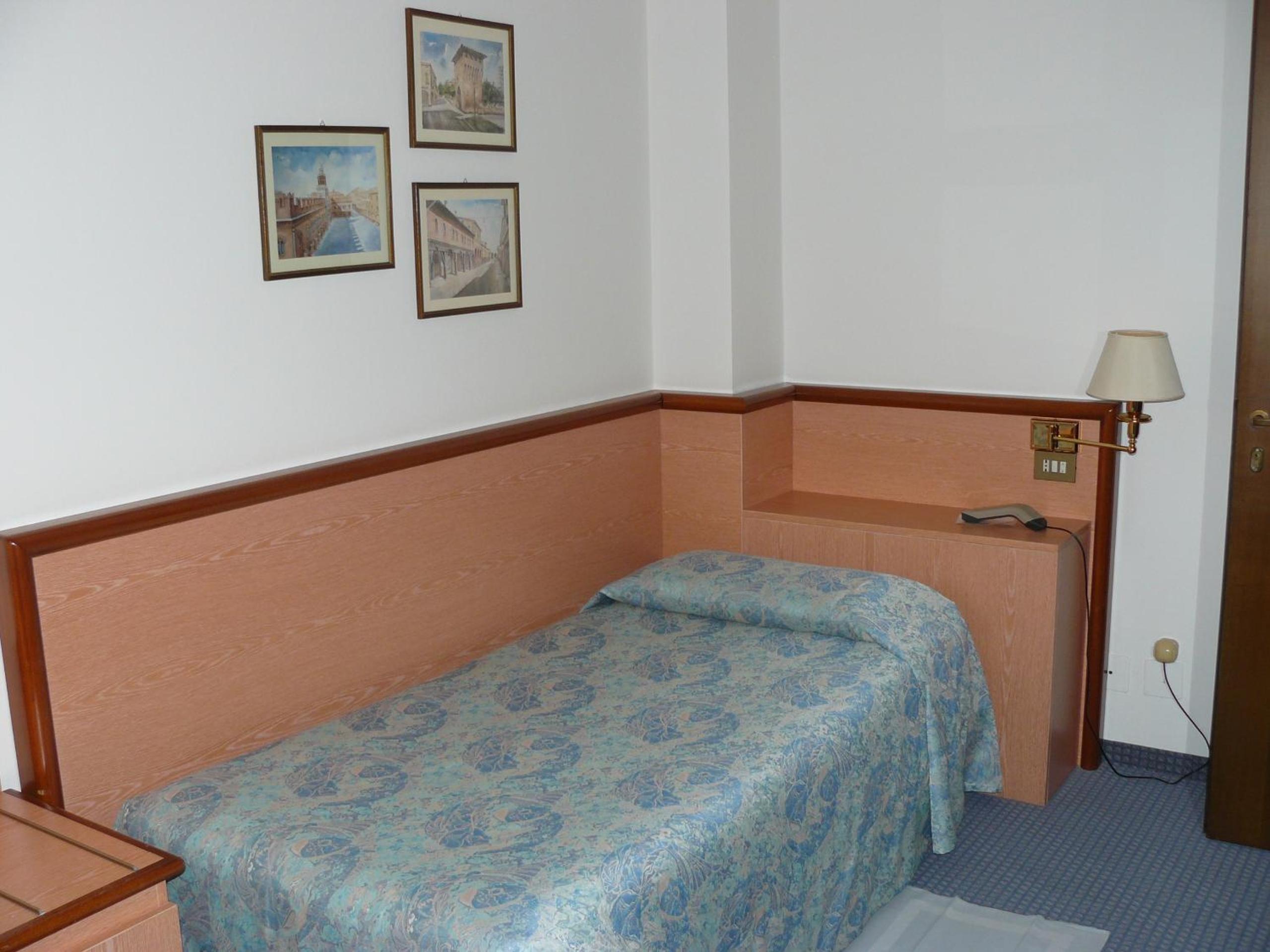 Economy Single Room