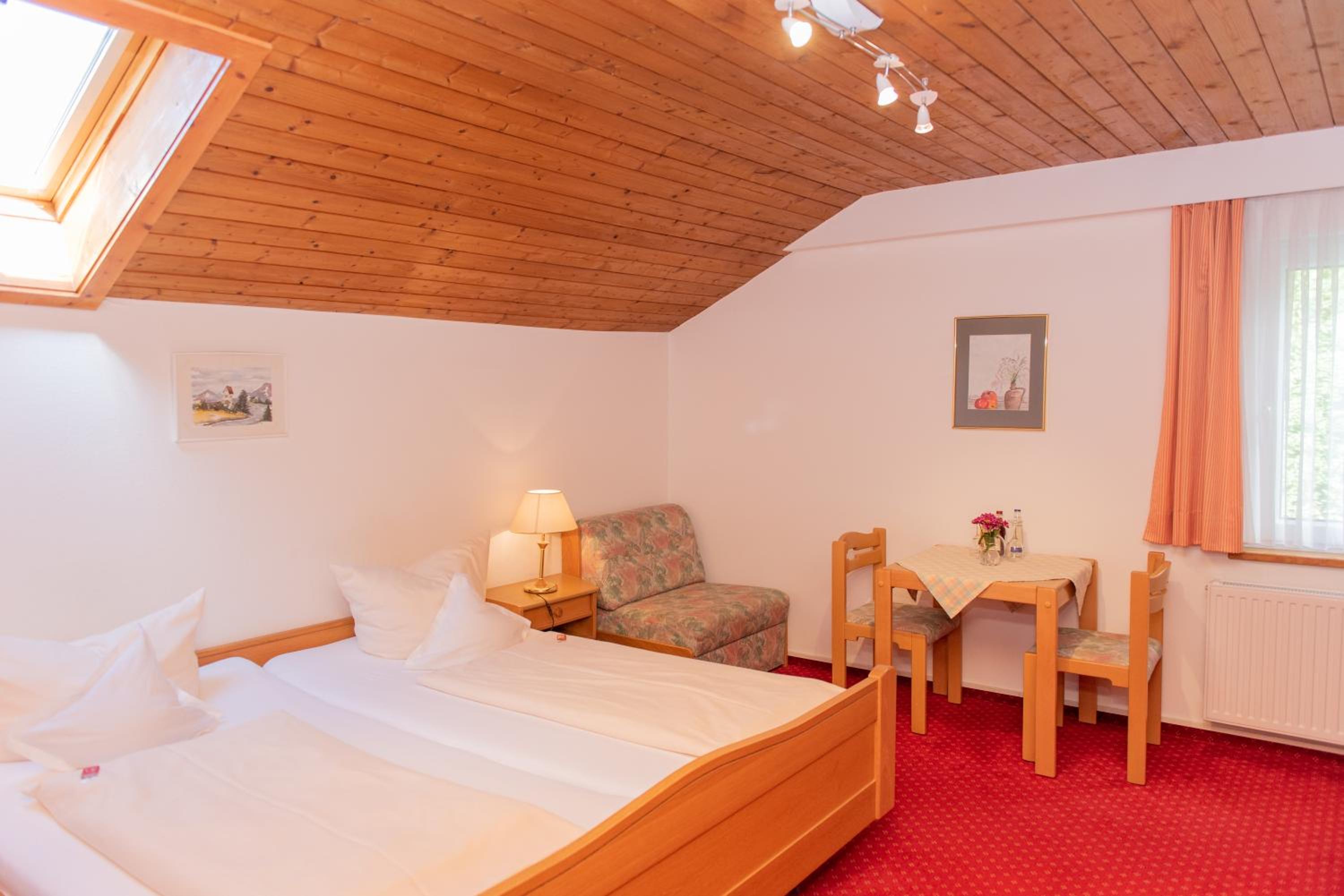 Budget Double Room photo 2