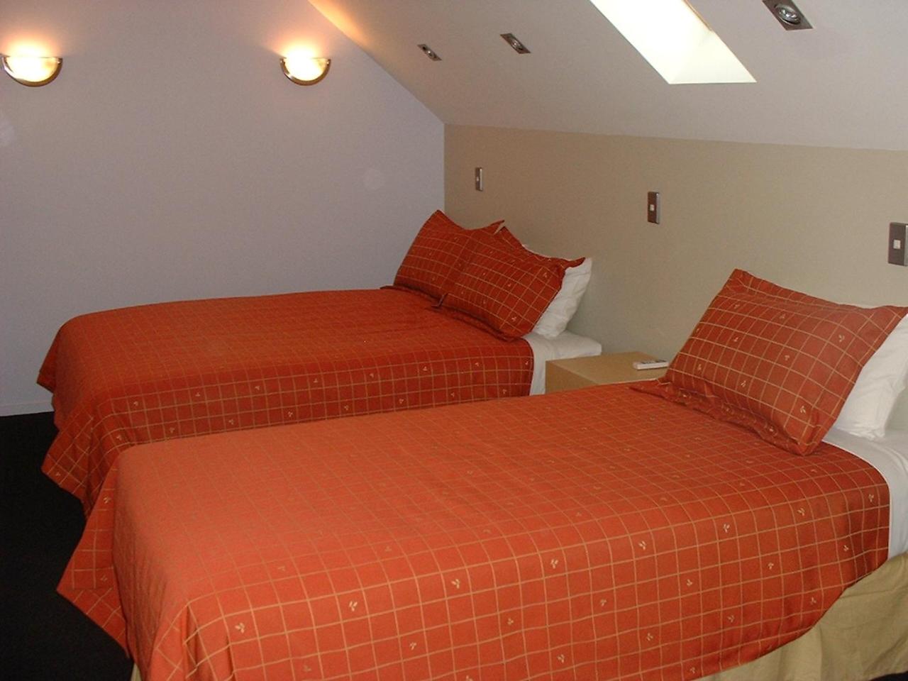 Athena Two Bedroom Apartment - Photo 7