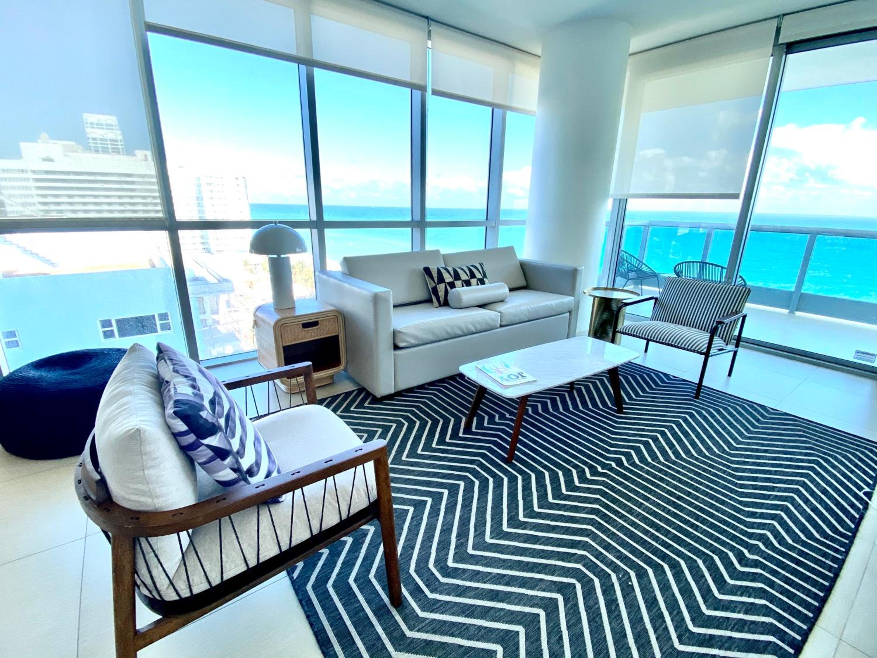 Superior One-Bedroom Suite with Direct Ocean View