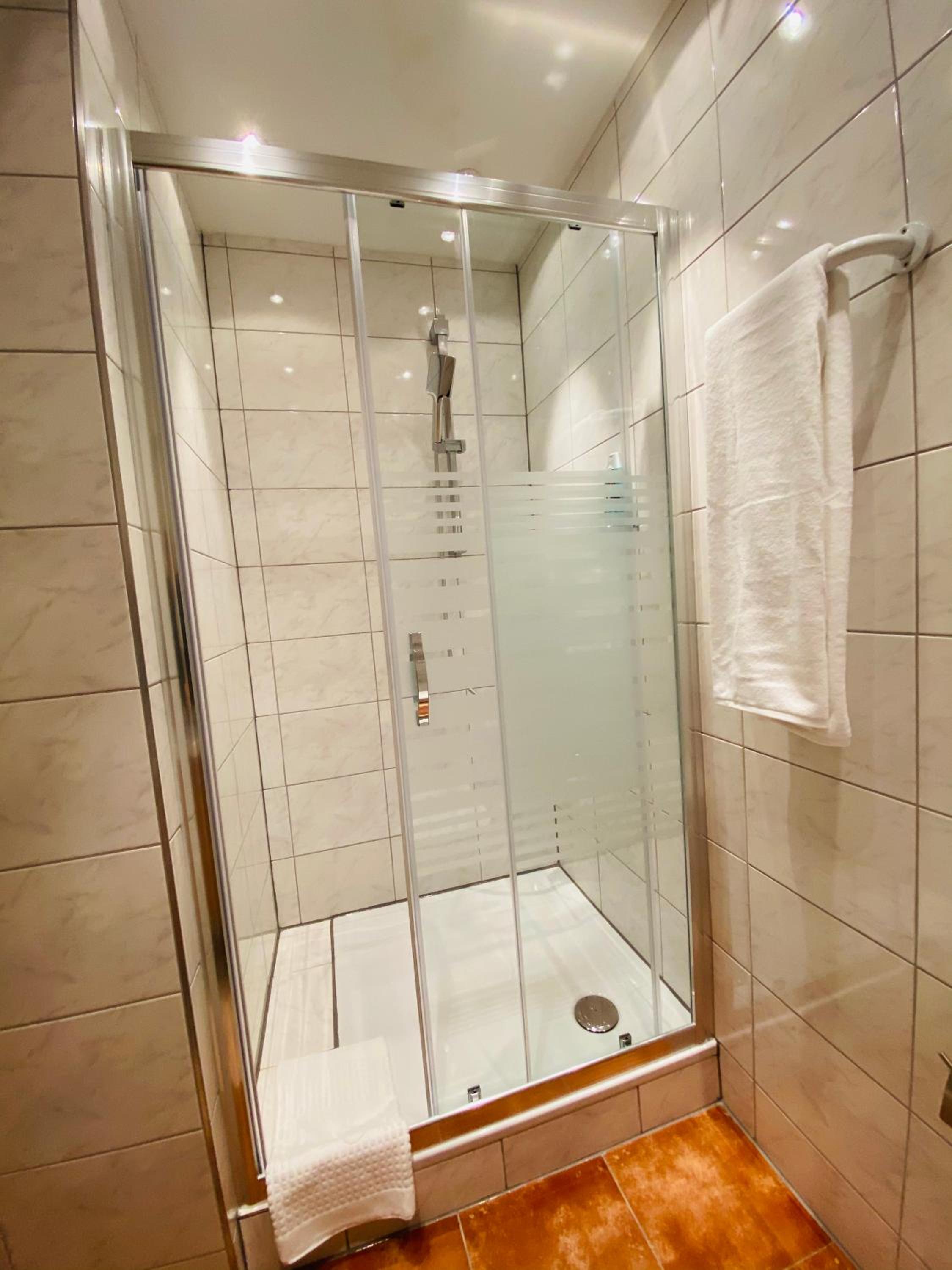 Triple Room - Photo 2