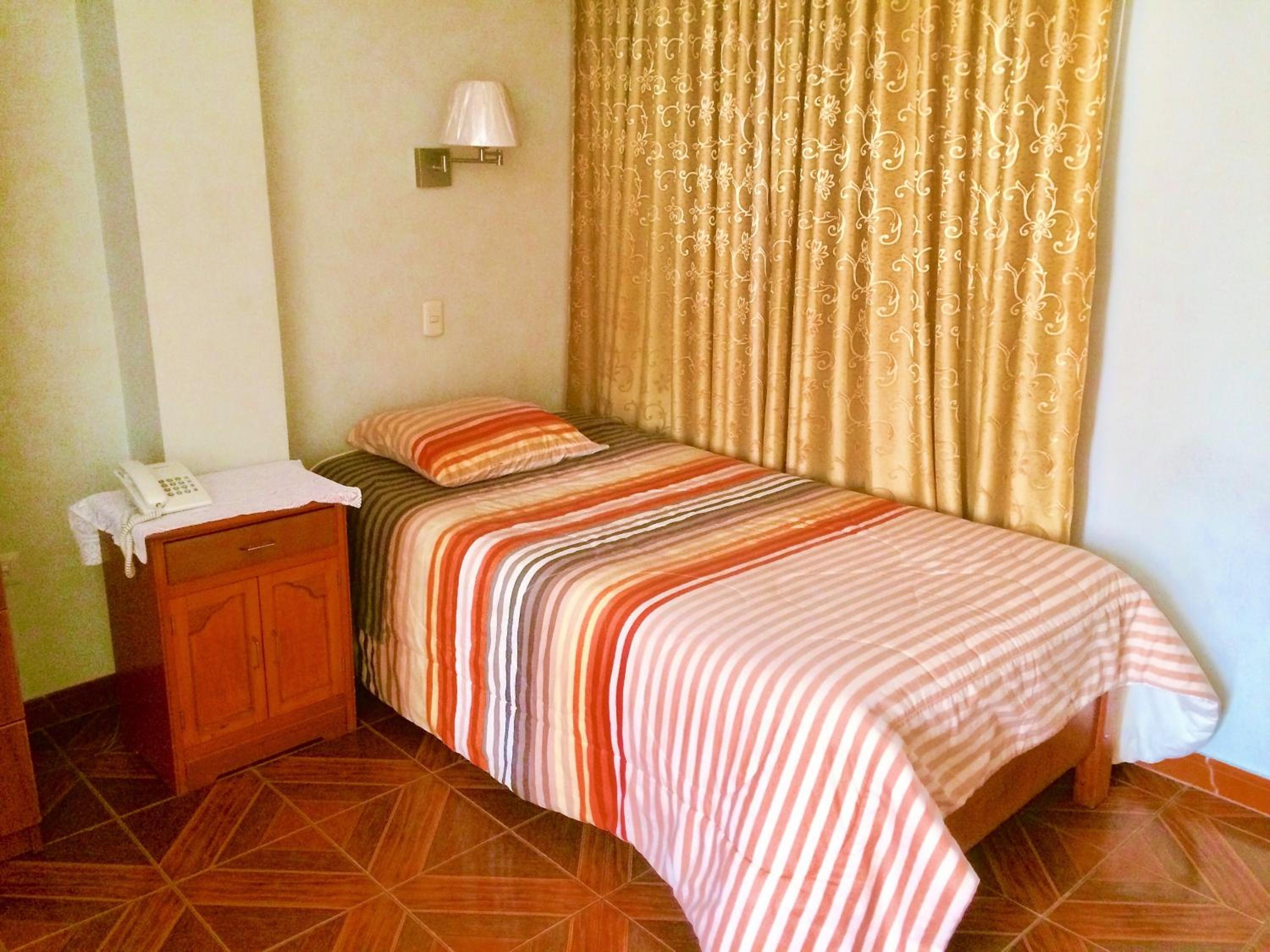 Single Room with Private Bathroom photo 3