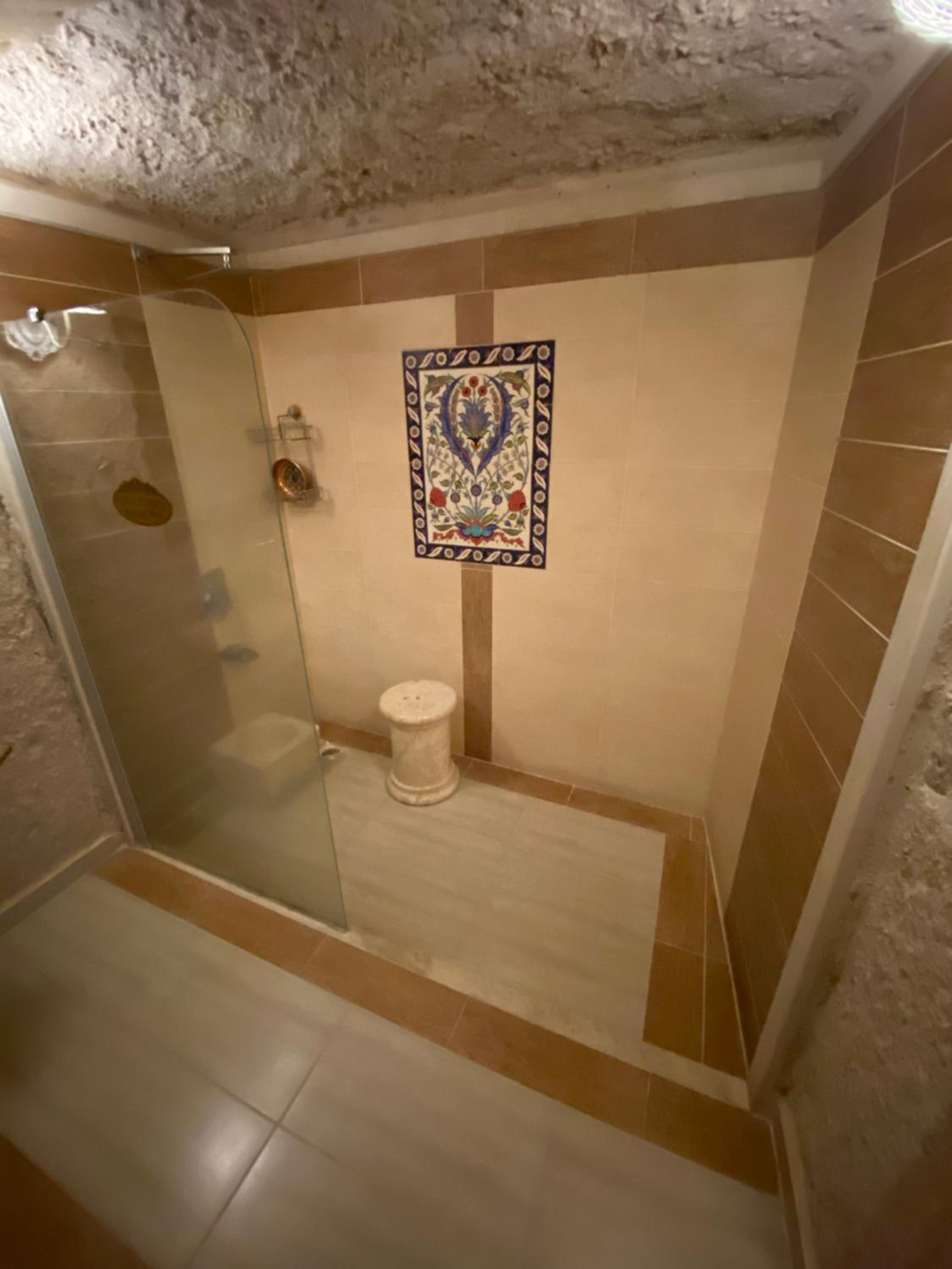 Deluxe Stone Suite  photo 2