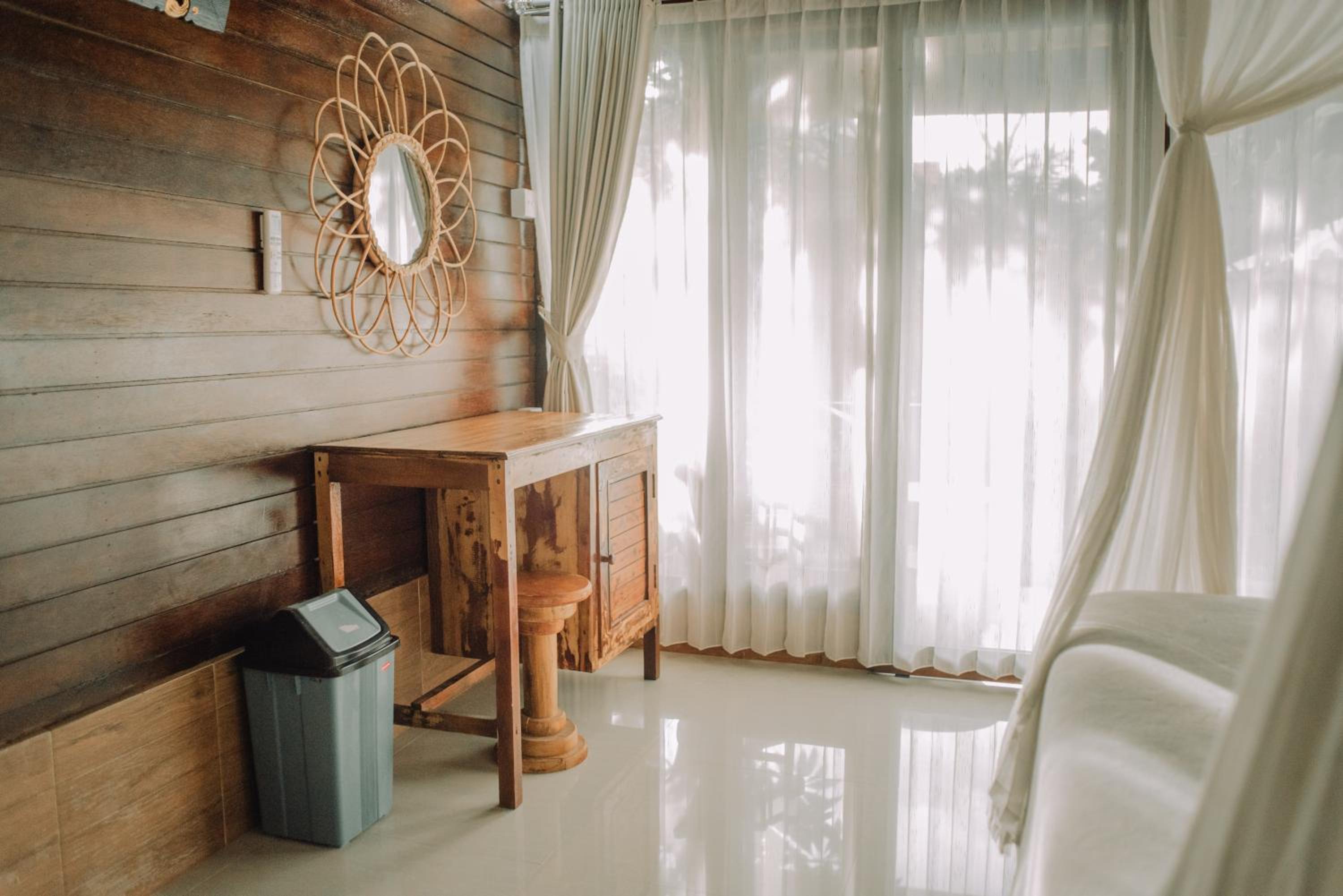 Deluxe Double Room with Balcony photo 1